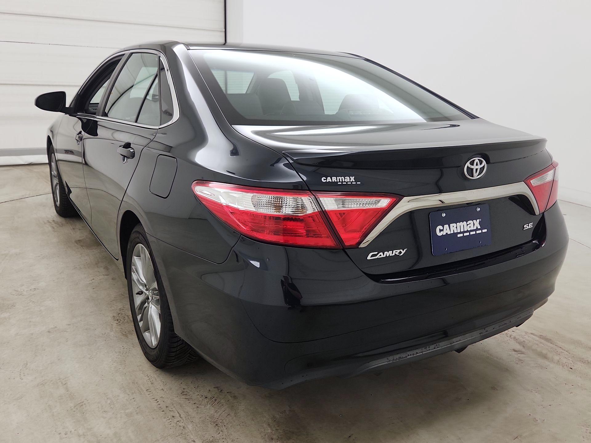 Thumbnail: 2017 Toyota Camry - 7