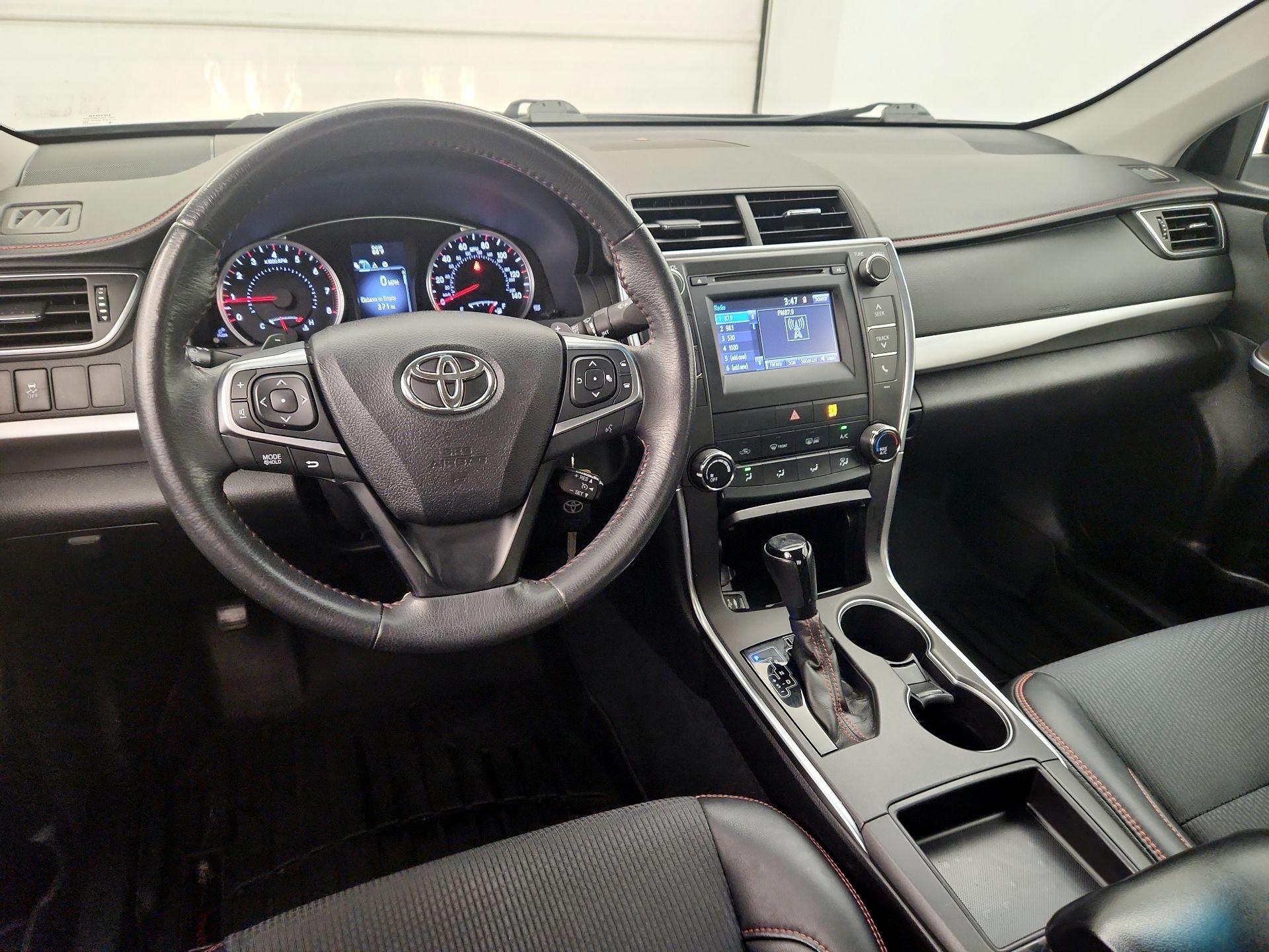 Thumbnail: 2017 Toyota Camry - 8