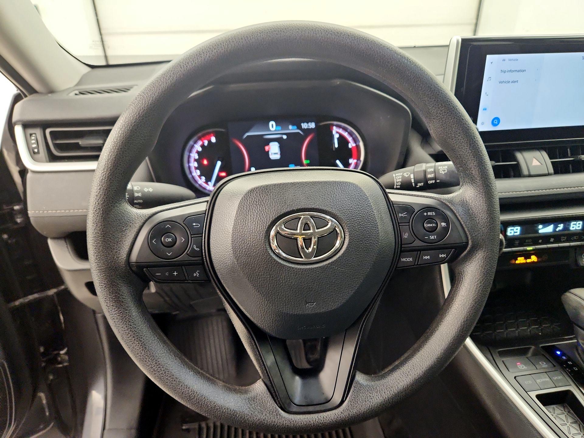 Thumbnail: 2024 Toyota RAV4 - 10