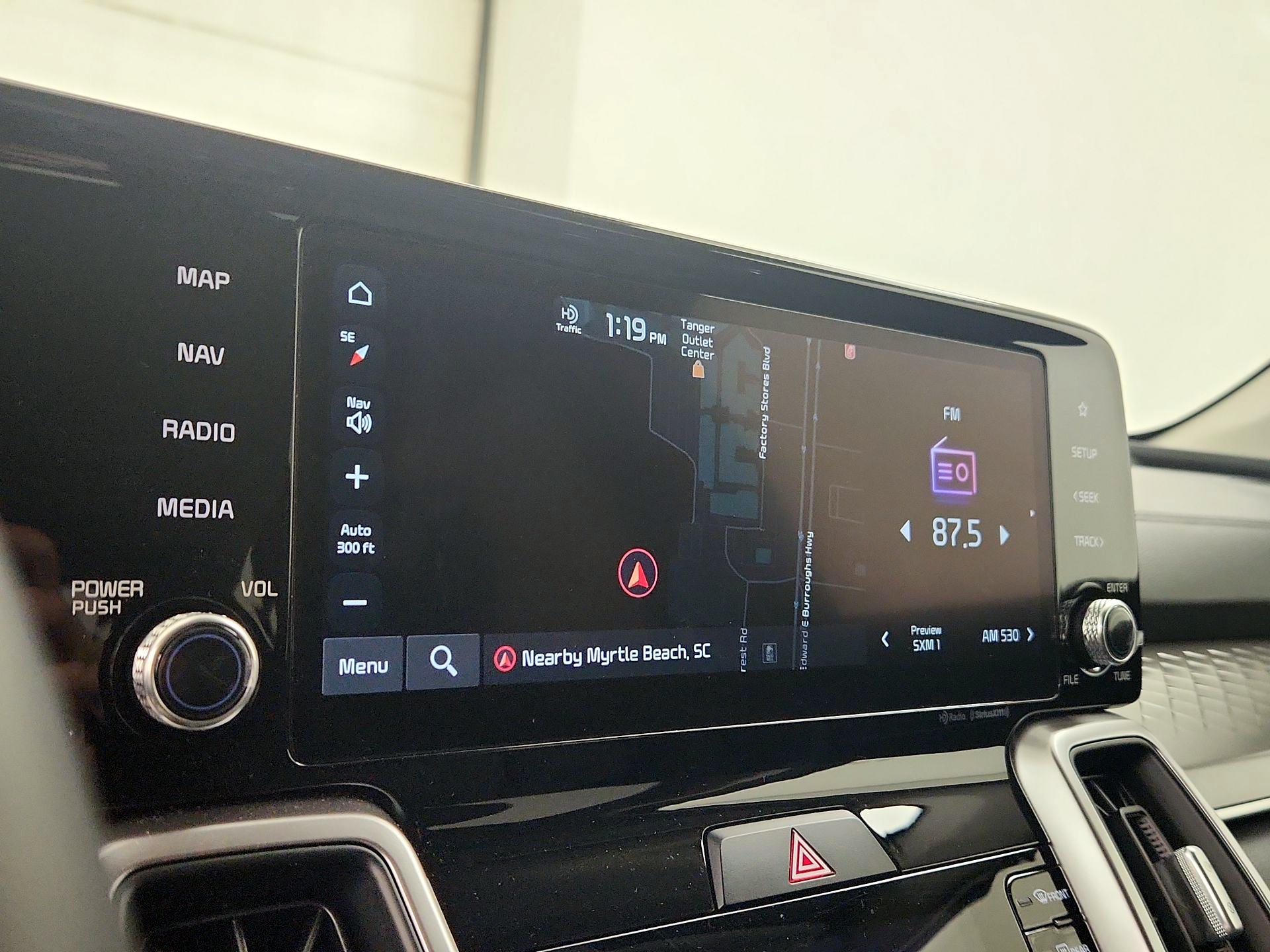 Thumbnail: 2023 Kia Sorento - 12