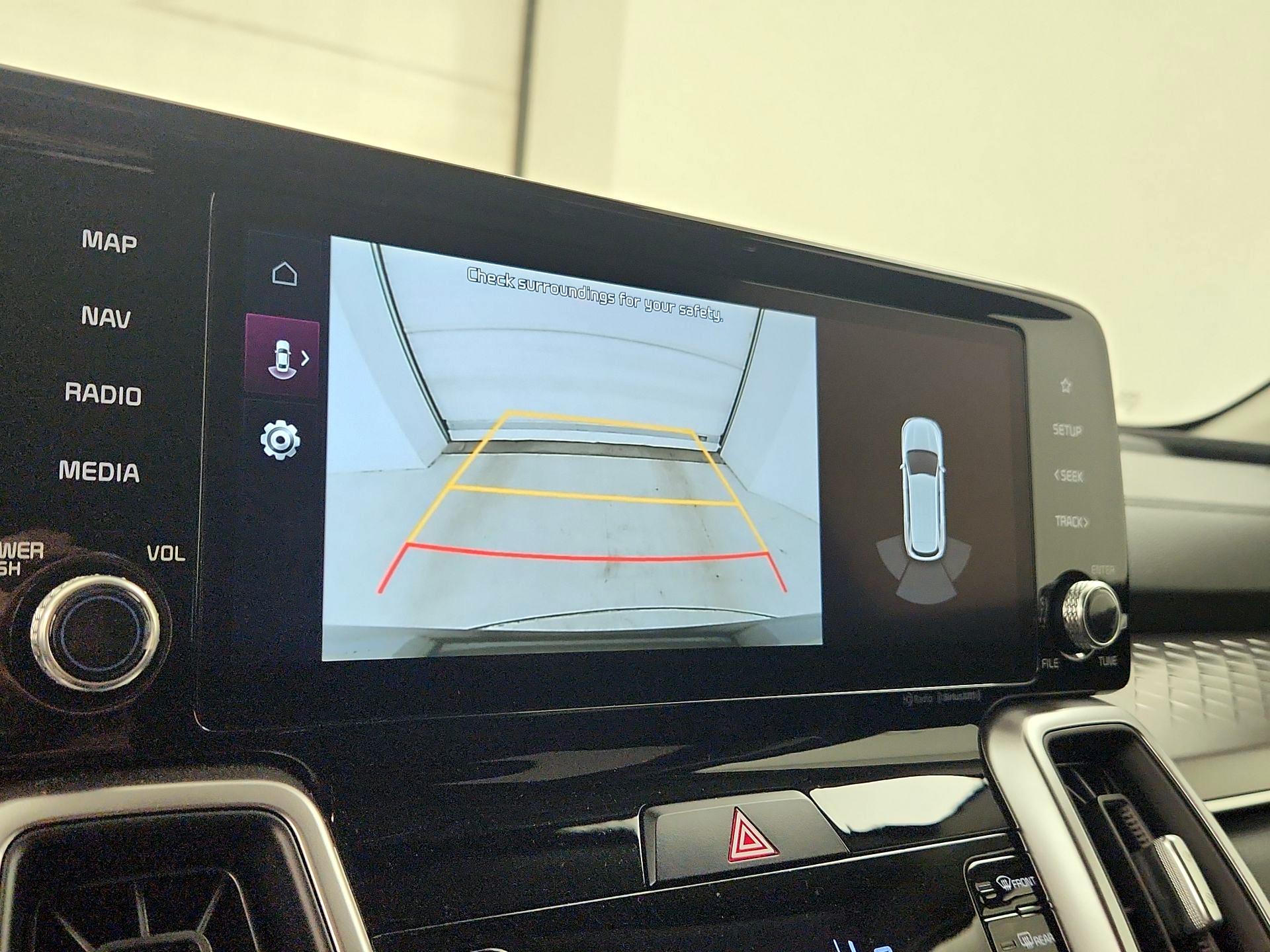 Thumbnail: 2023 Kia Sorento - 13