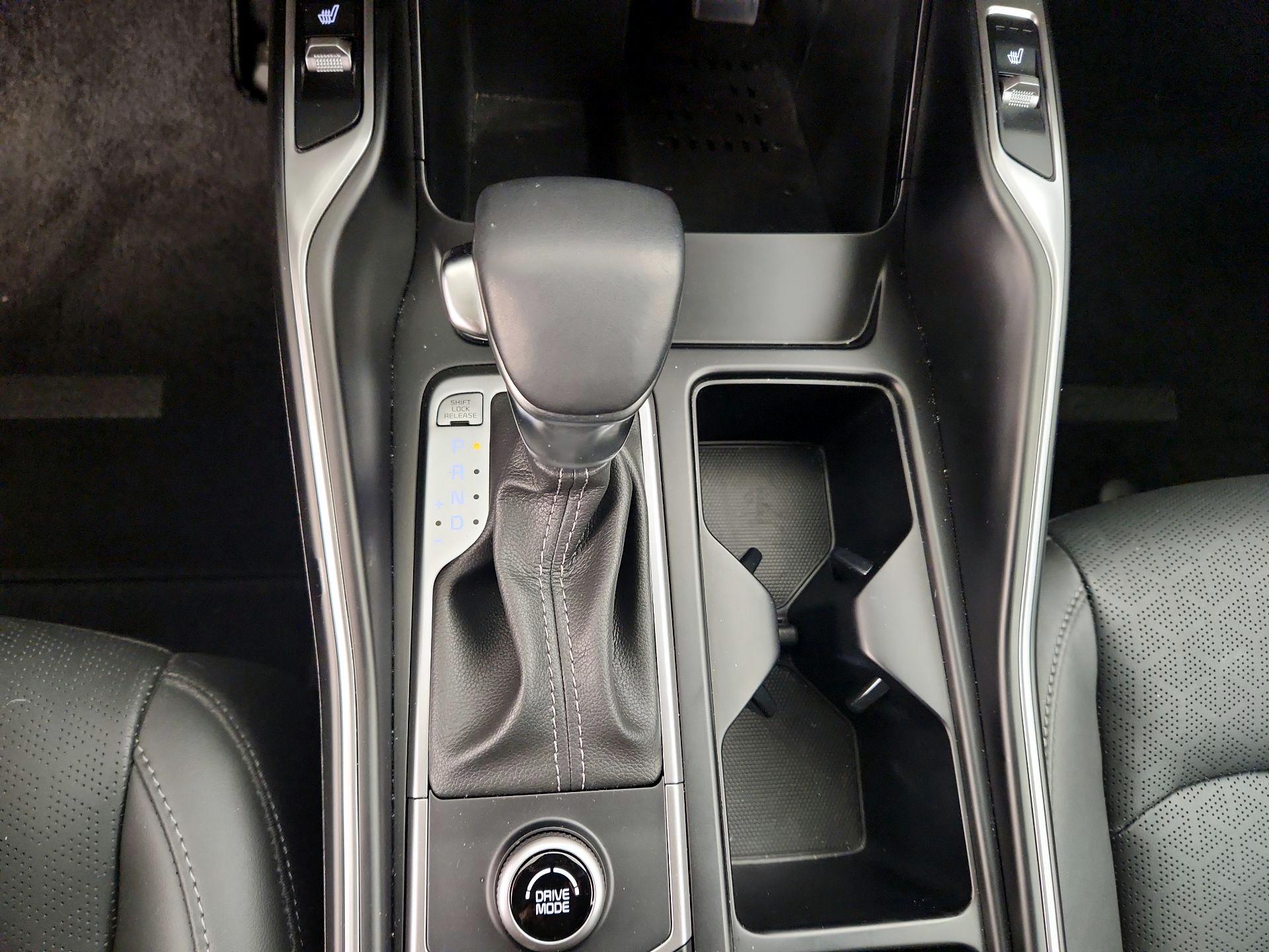 Thumbnail: 2023 Kia Sorento - 16