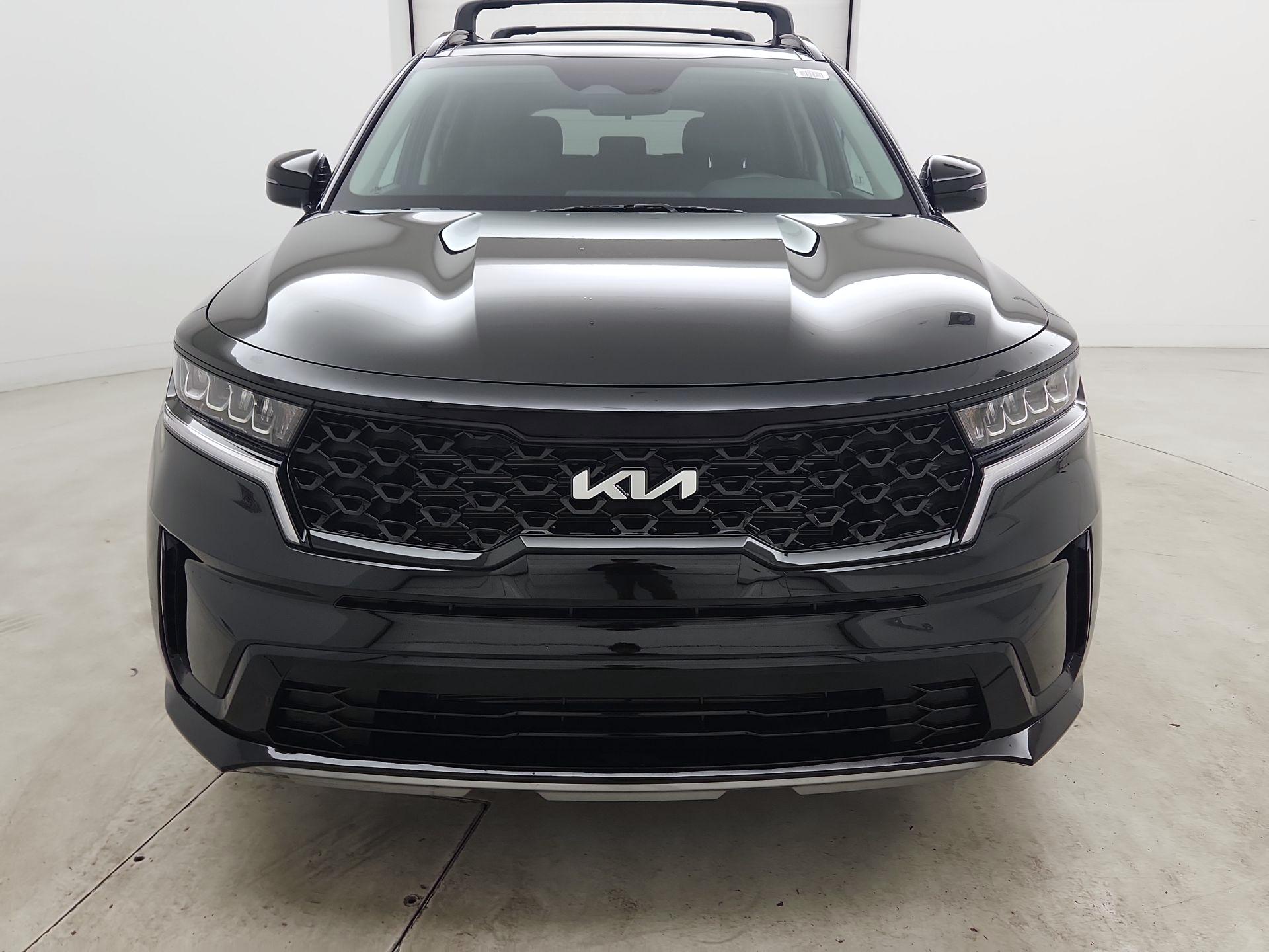 Thumbnail: 2023 Kia Sorento - 2