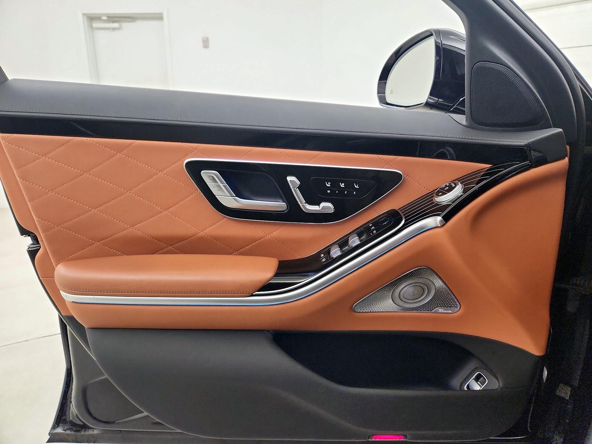 Thumbnail: 2022 Mercedes-Benz S-Class - 12