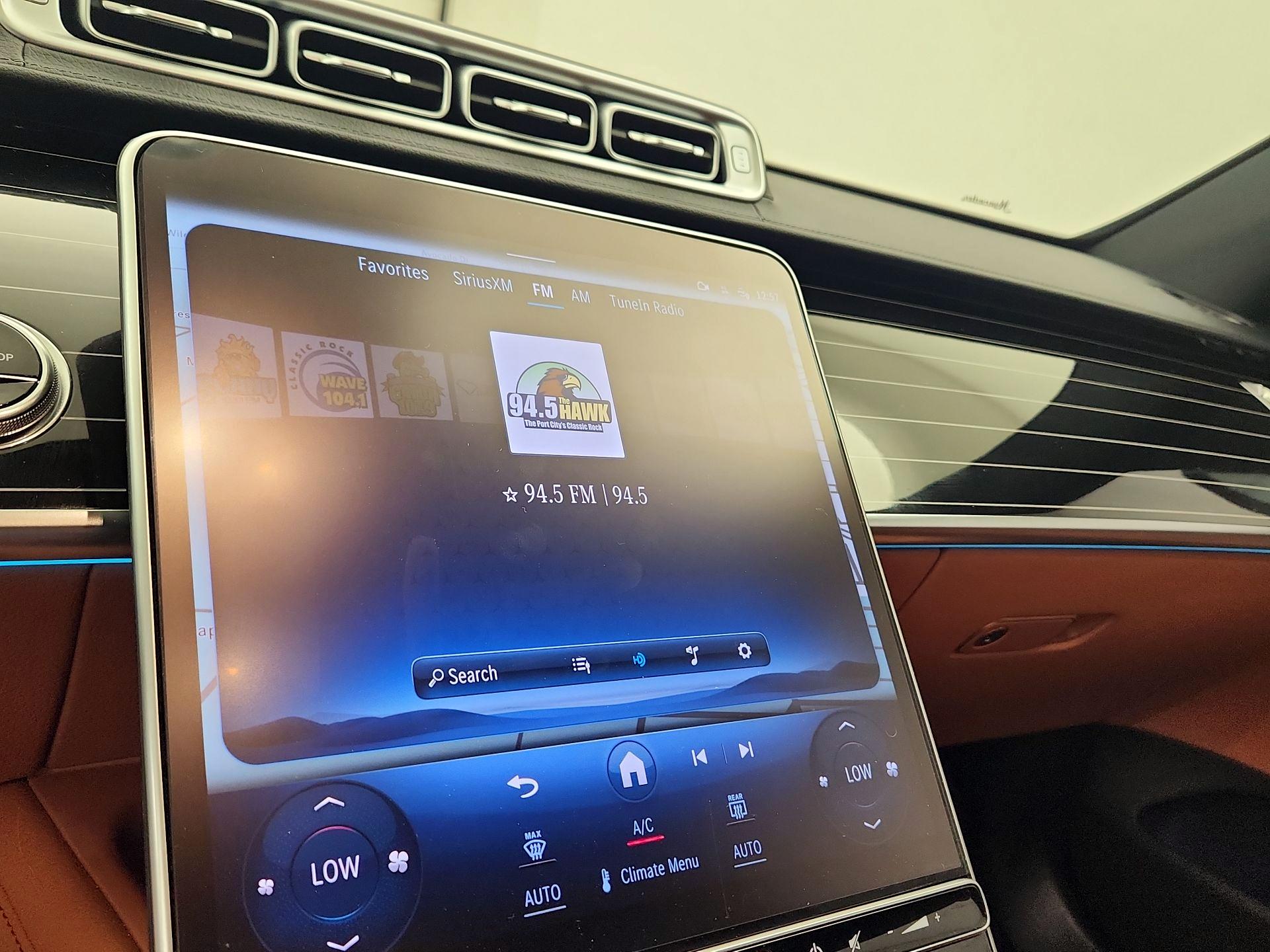 Thumbnail: 2022 Mercedes-Benz S-Class - 16