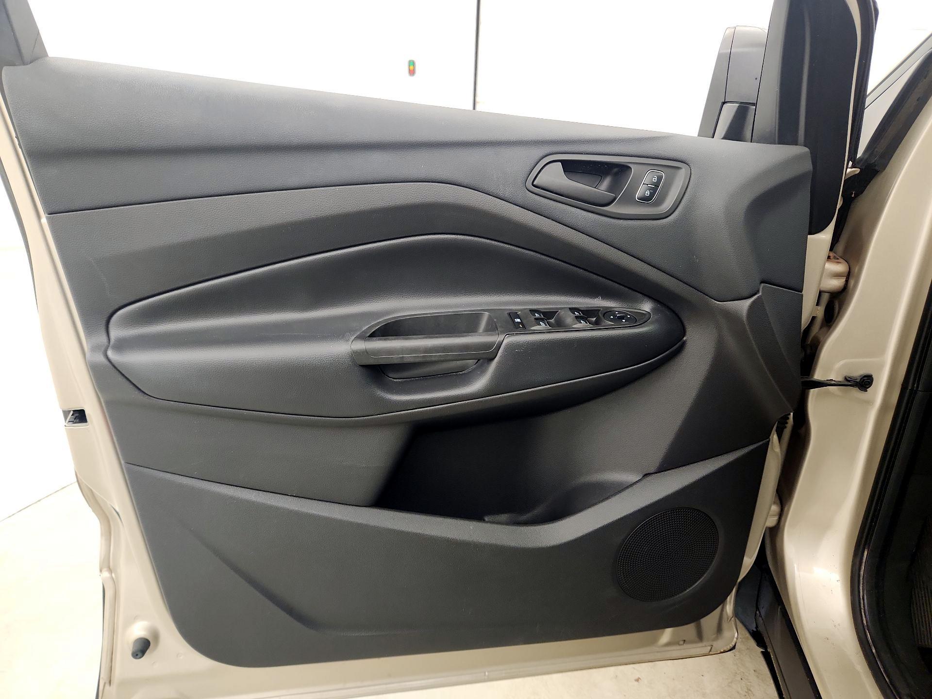 Thumbnail: 2017 Ford Escape - 10