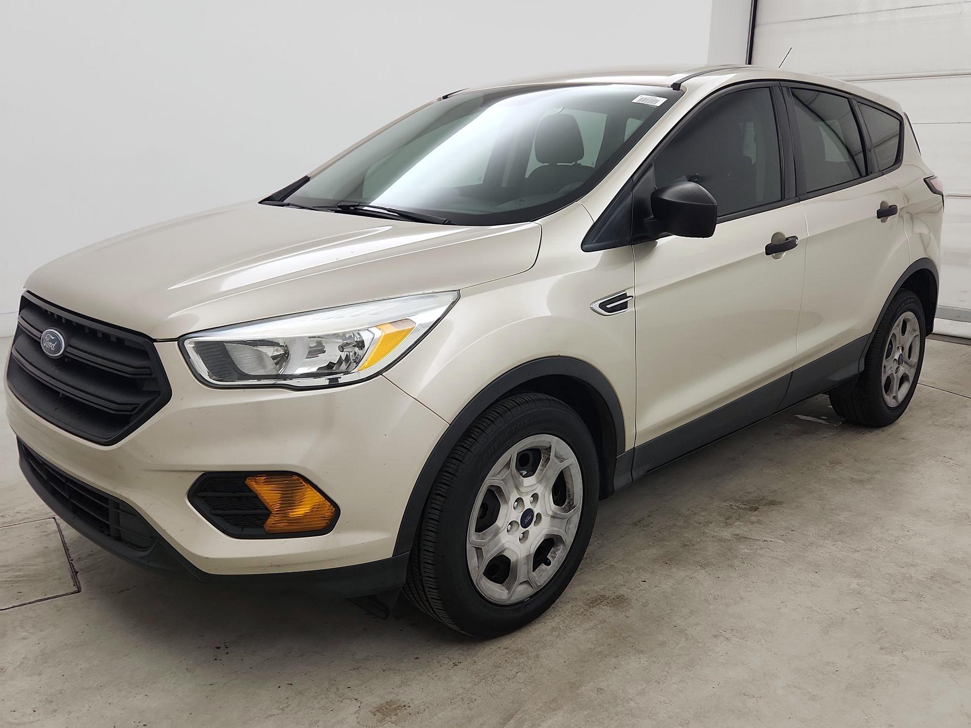 Thumbnail: 2017 Ford Escape - 3