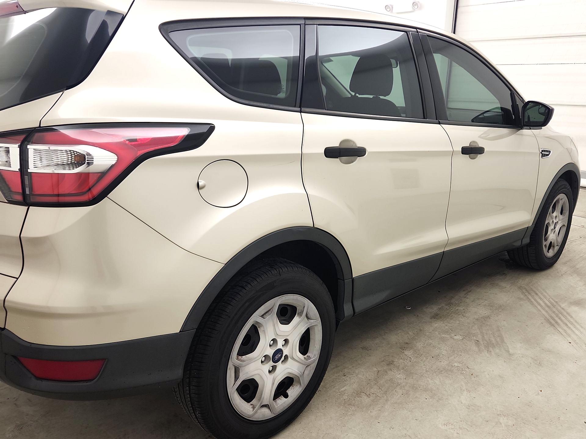 Thumbnail: 2017 Ford Escape - 5