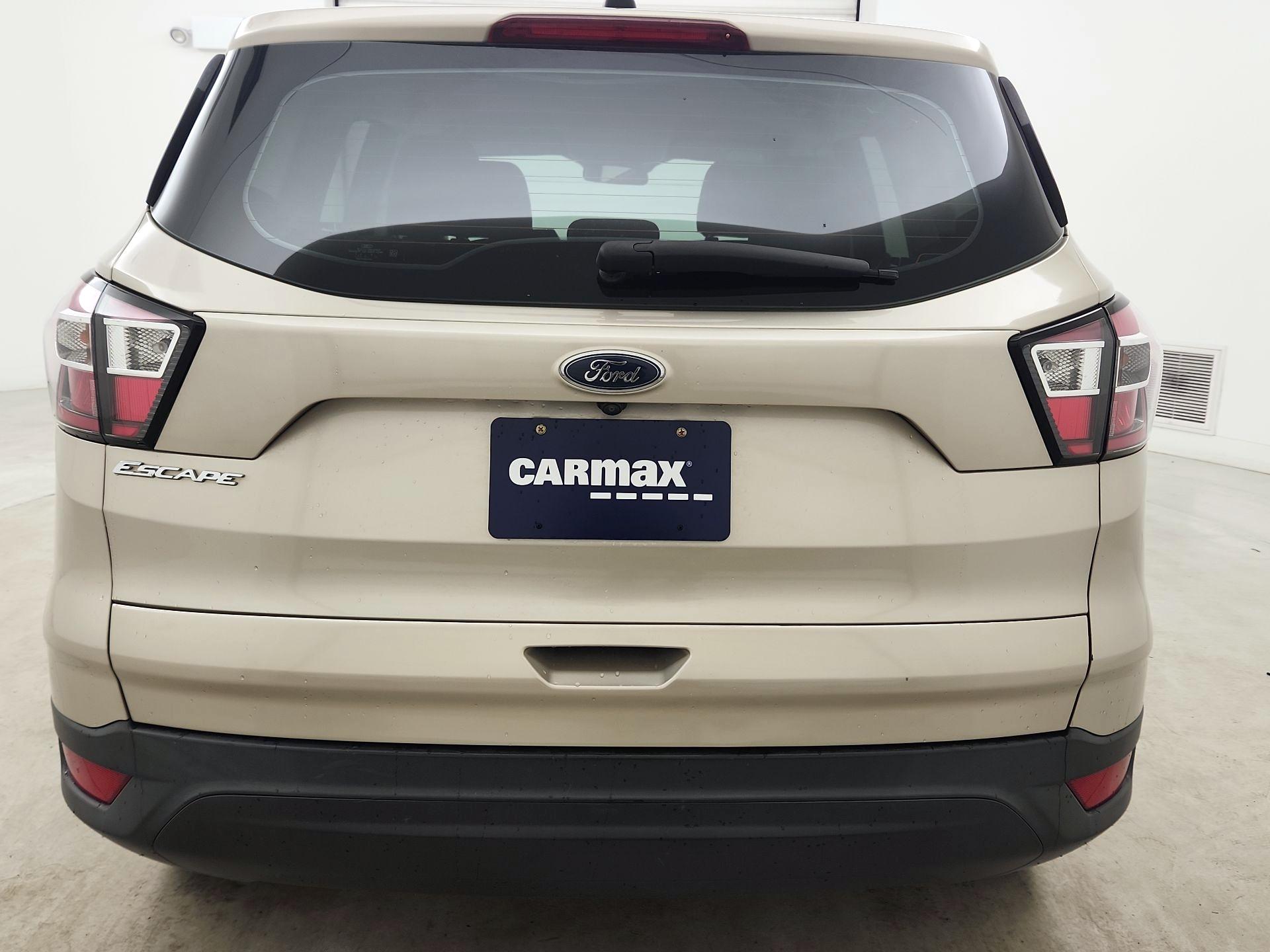 Thumbnail: 2017 Ford Escape - 6