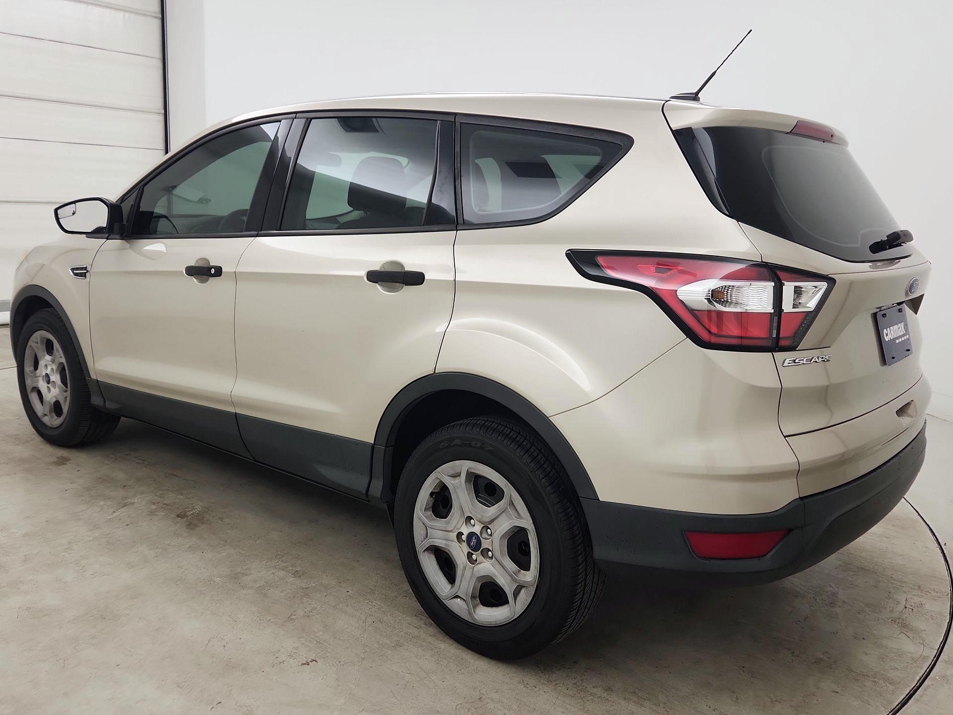Thumbnail: 2017 Ford Escape - 7