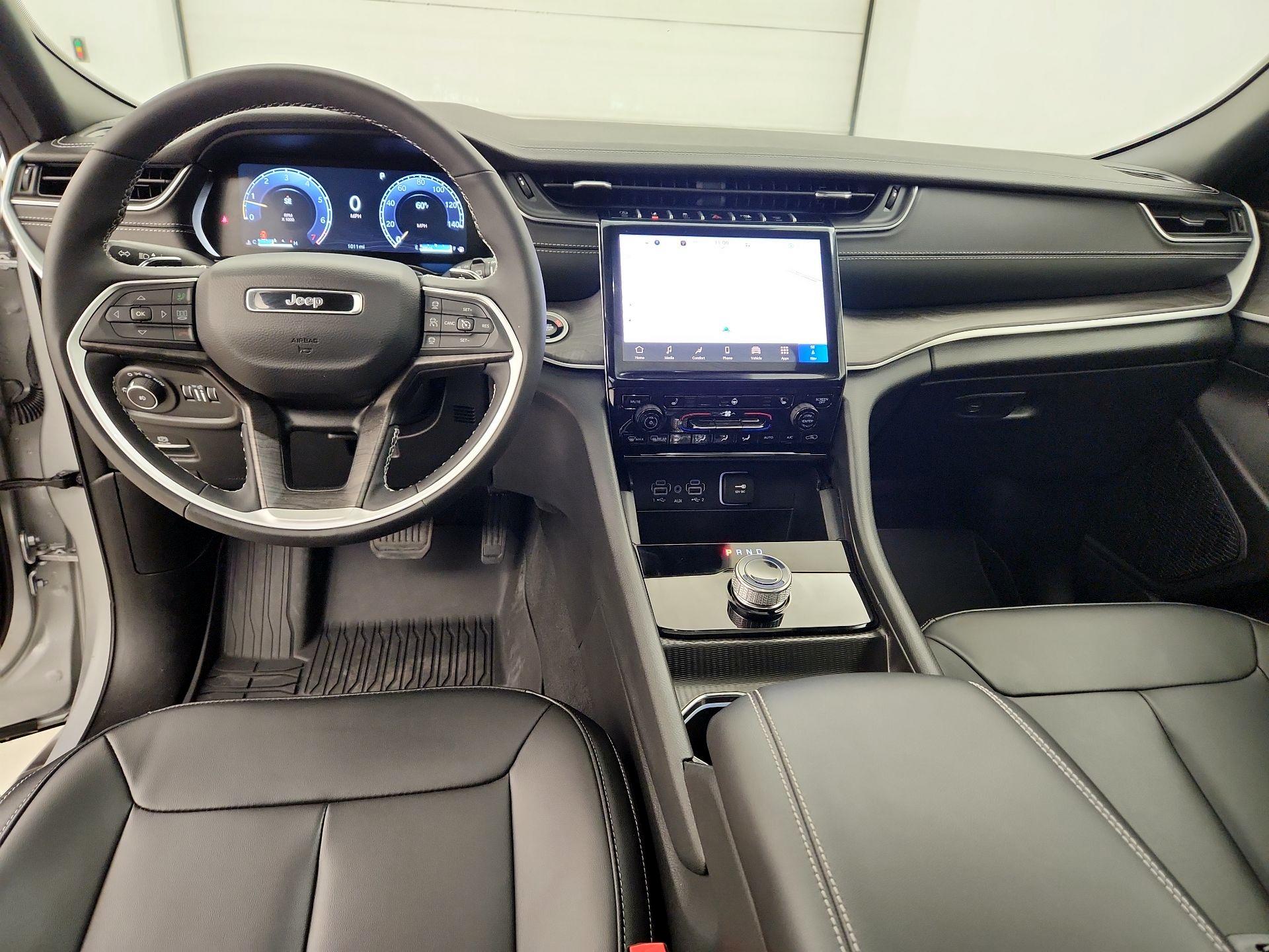 Thumbnail: 2025 Jeep Grand Cherokee - 9