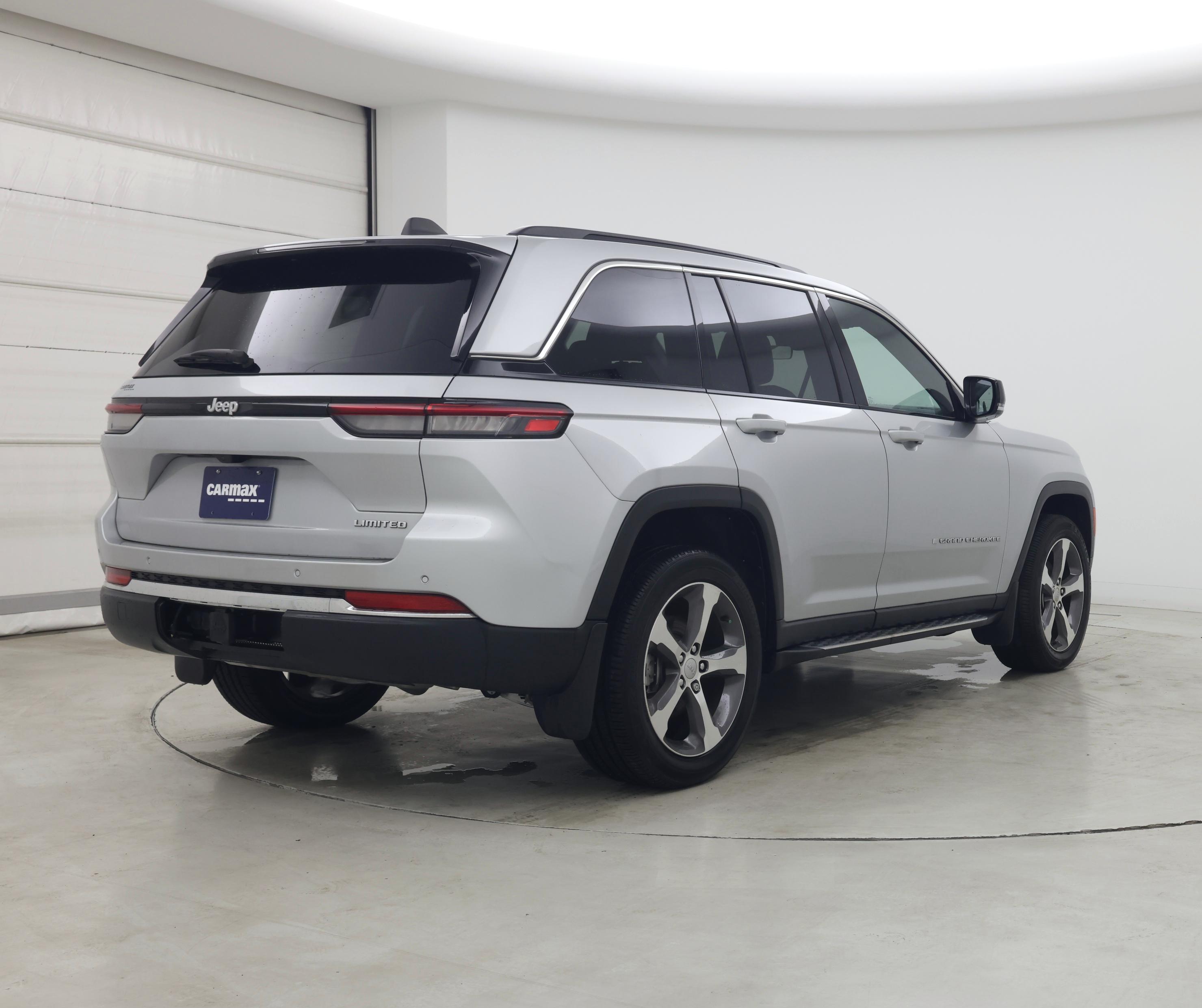 Thumbnail: 2025 Jeep Grand Cherokee - 8