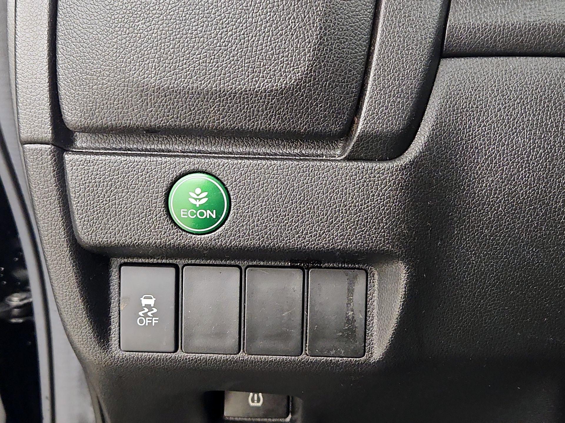 Thumbnail: 2016 Honda Fit - 13