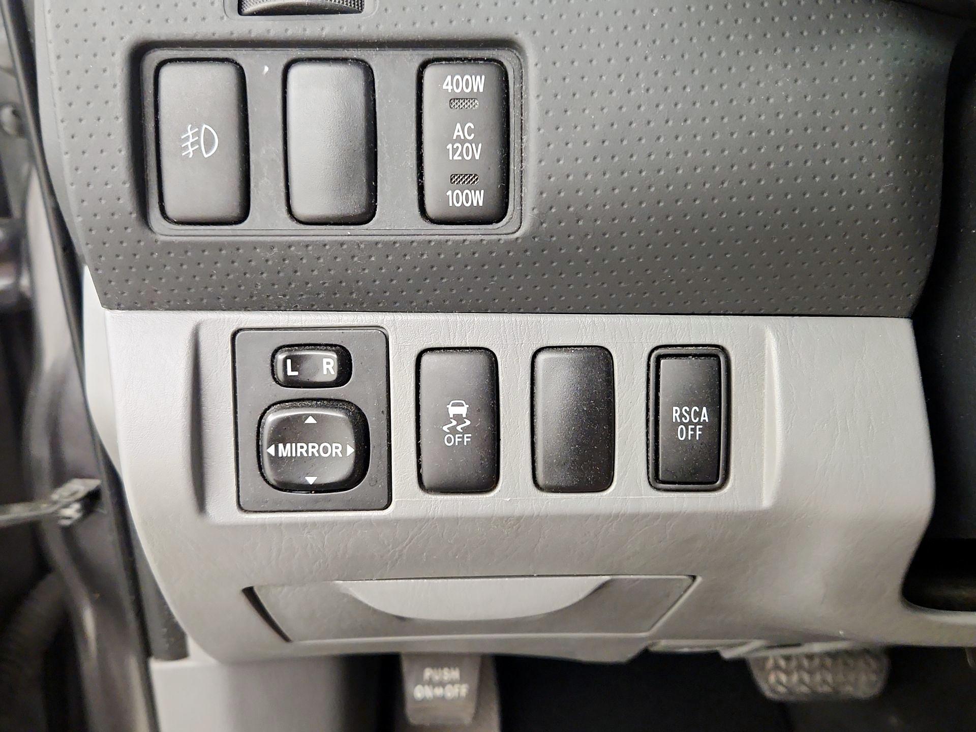 Thumbnail: 2014 Toyota Tacoma - 13