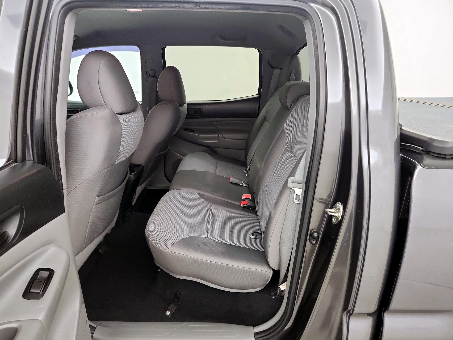 Thumbnail: 2014 Toyota Tacoma - 19