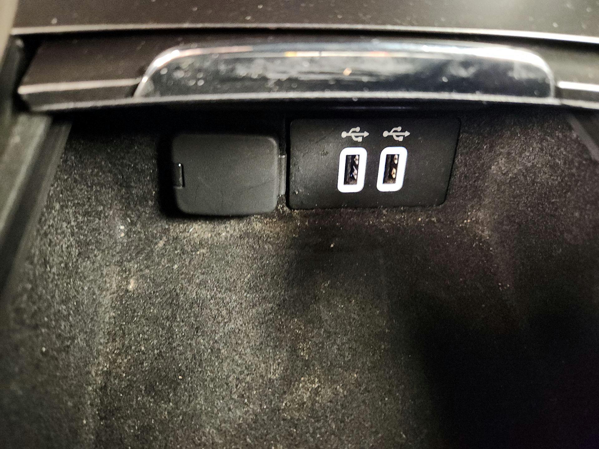 Thumbnail: 2017 Lincoln MKC - 19