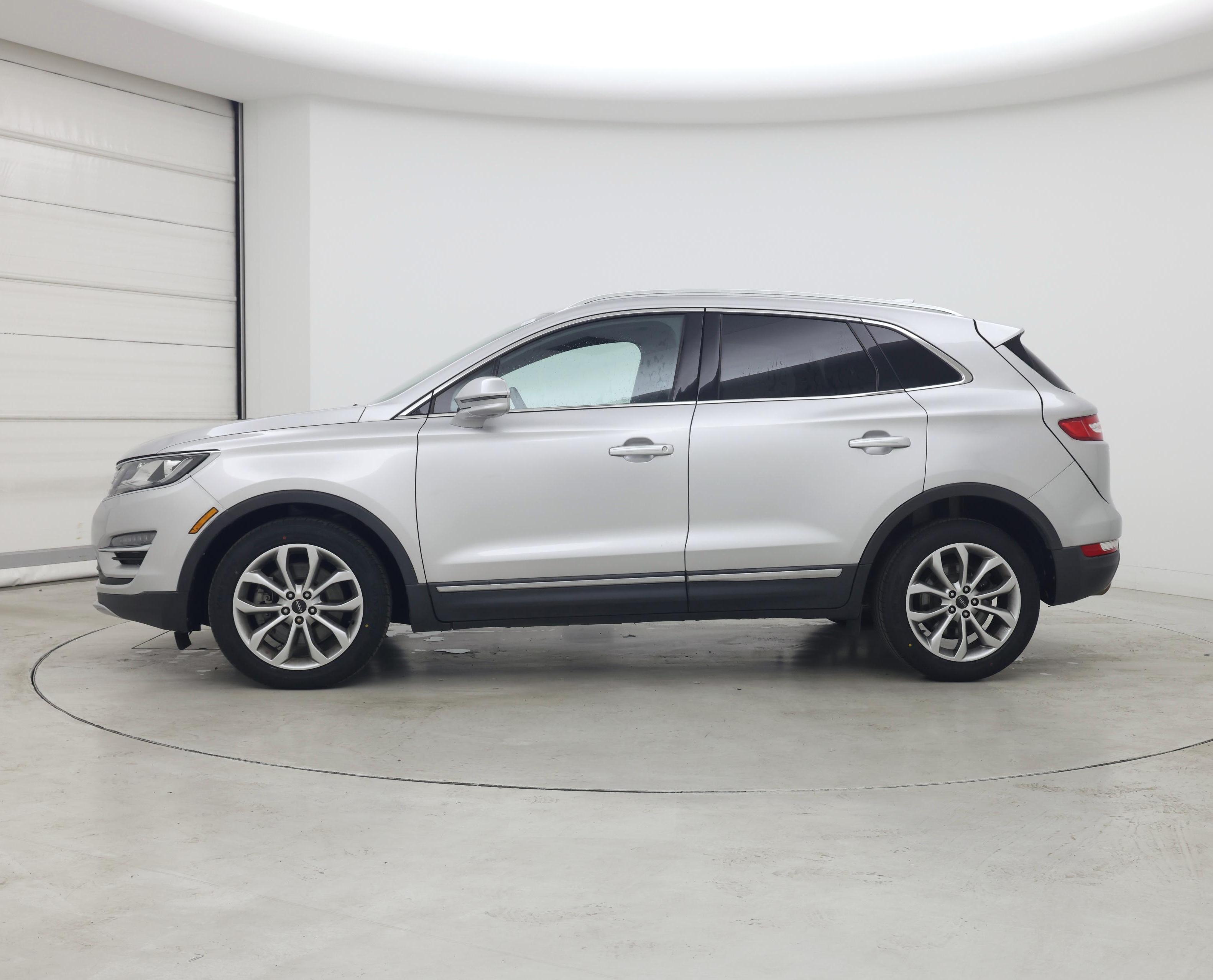 Thumbnail: 2017 Lincoln MKC - 3