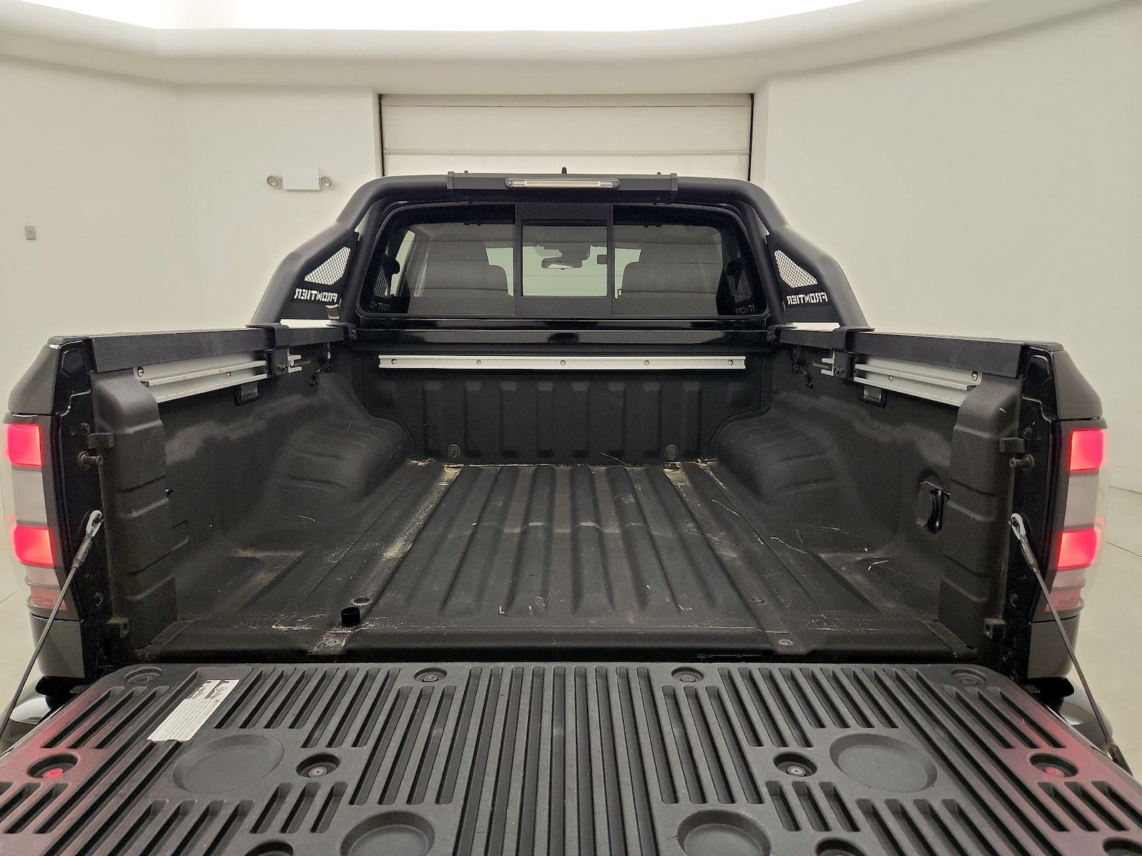 2022 Nissan Frontier SV - Photo 19
