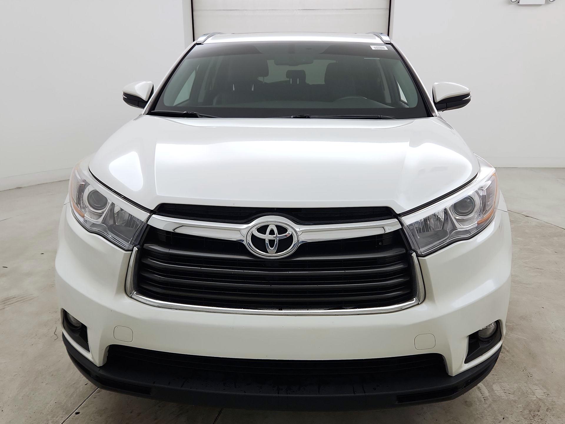 Thumbnail: 2016 Toyota Highlander - 2