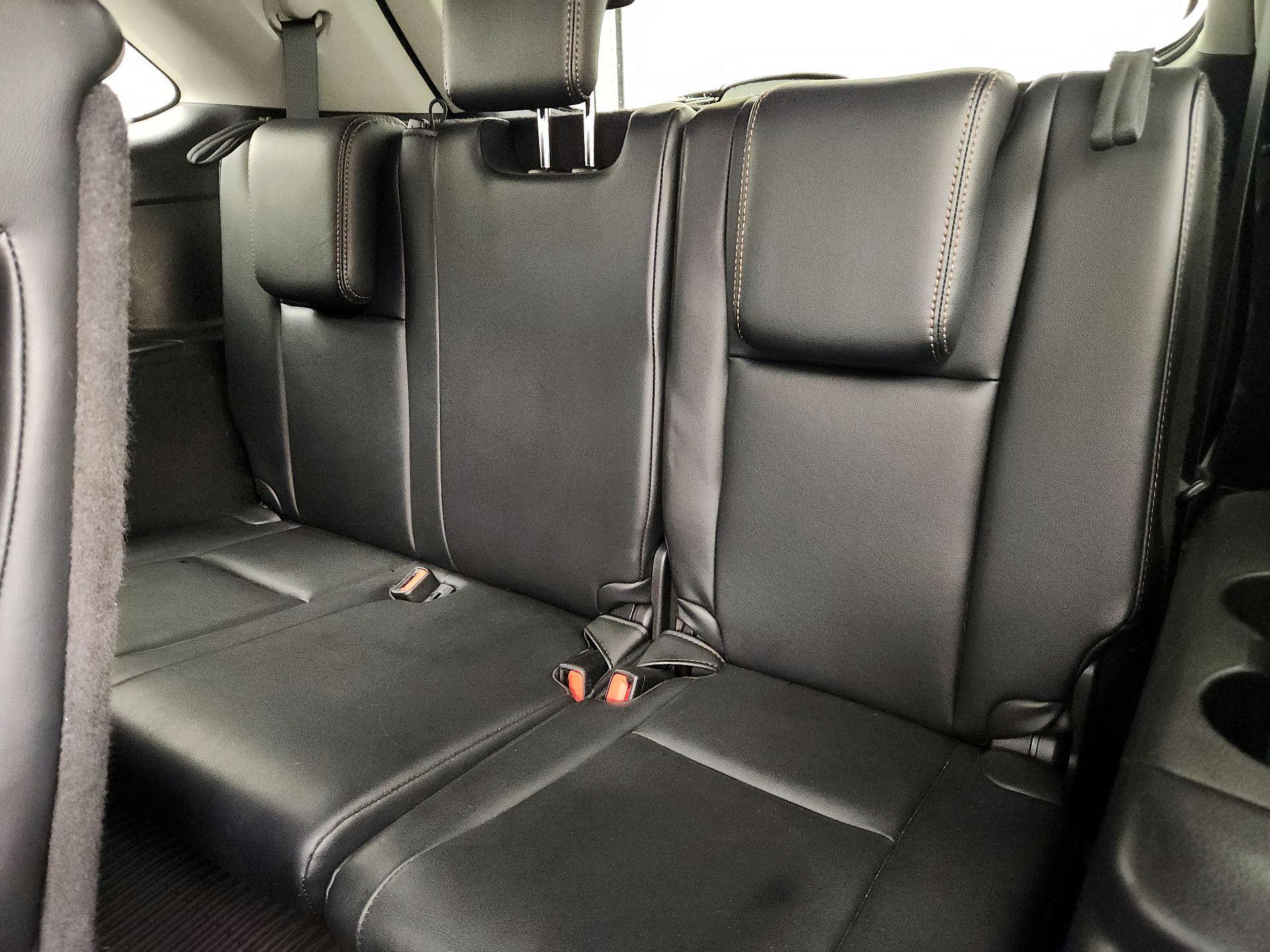 Thumbnail: 2016 Toyota Highlander - 20