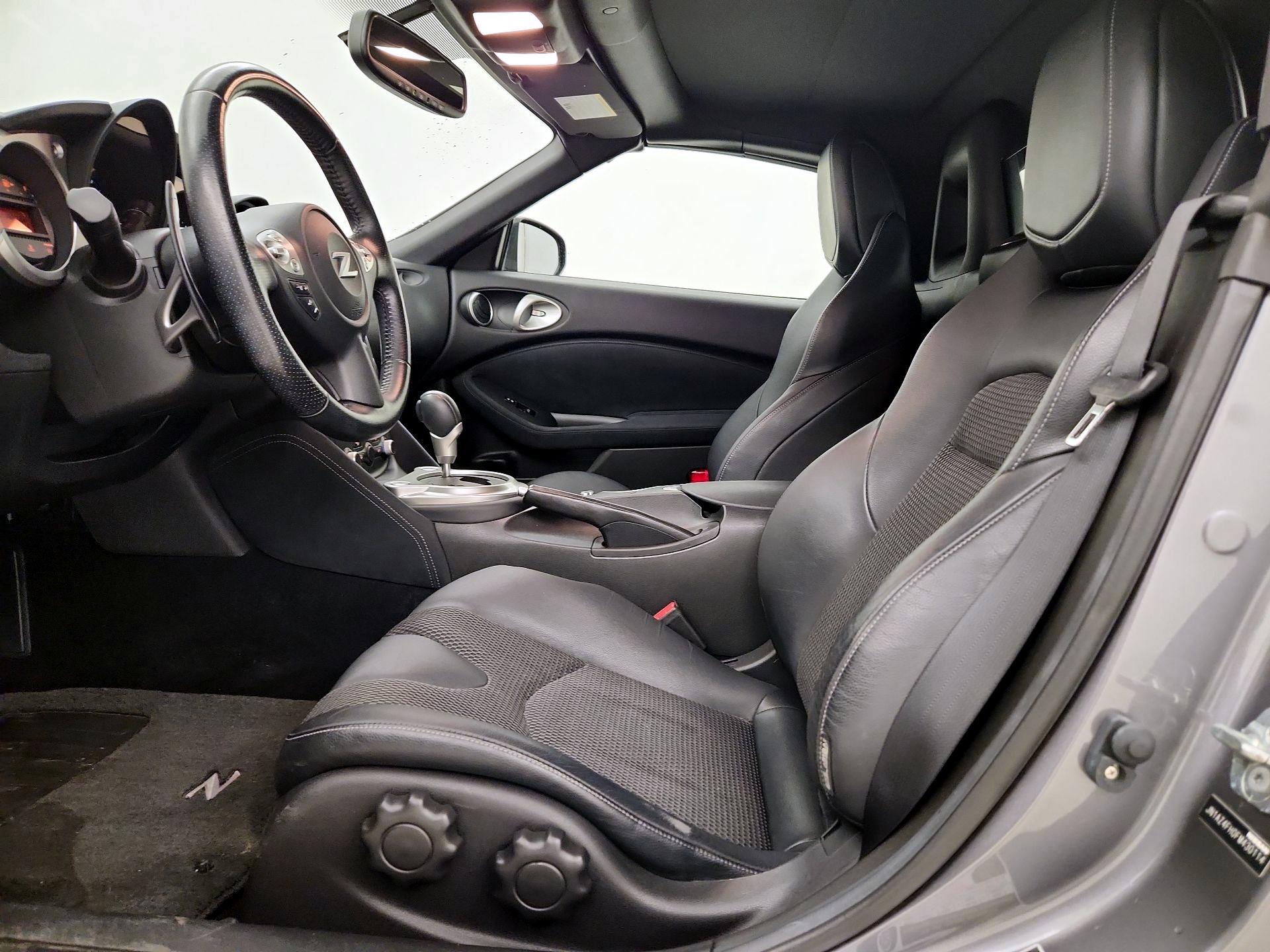 Thumbnail: 2015 Nissan Z - 9
