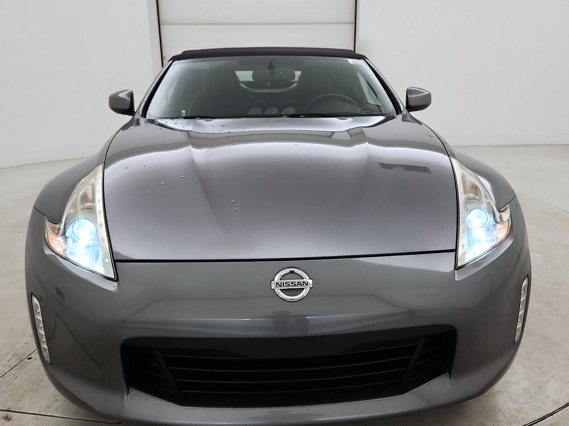 Thumbnail: 2015 Nissan Z - 2