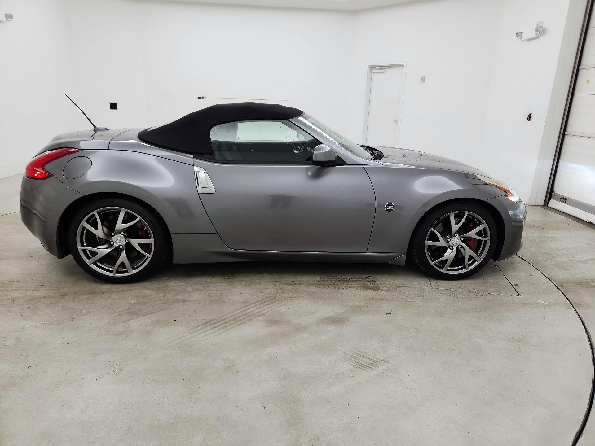Thumbnail: 2015 Nissan Z - 4