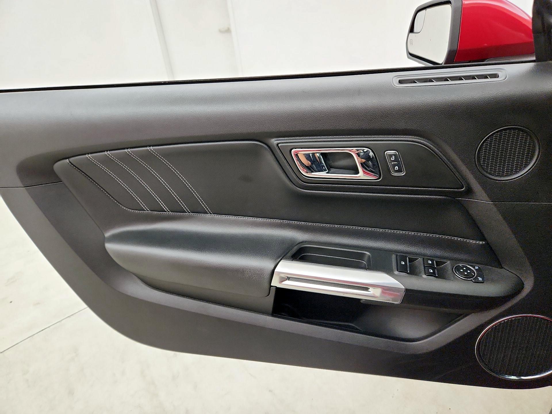 Thumbnail: 2017 Ford Mustang - 12