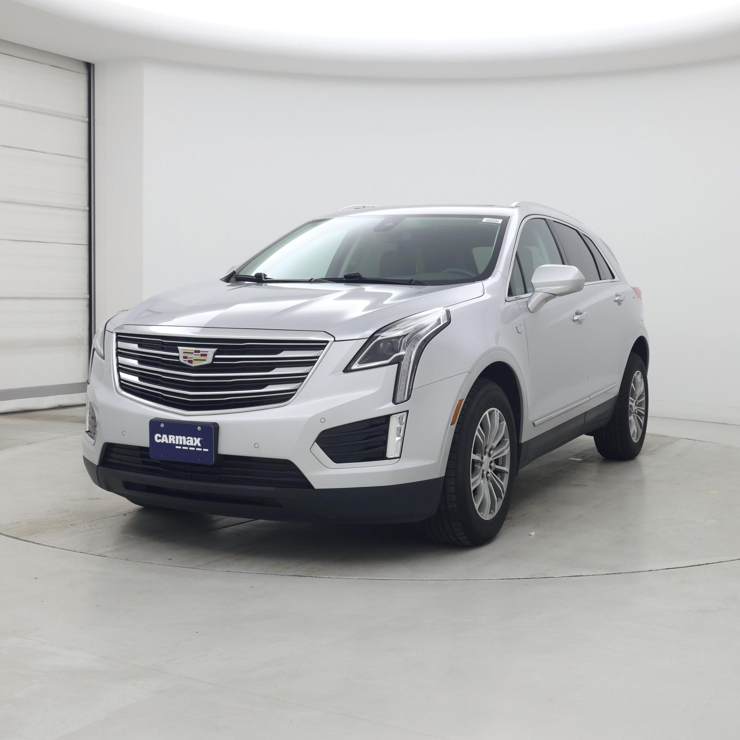Thumbnail: 2017 Cadillac XT5 - 4