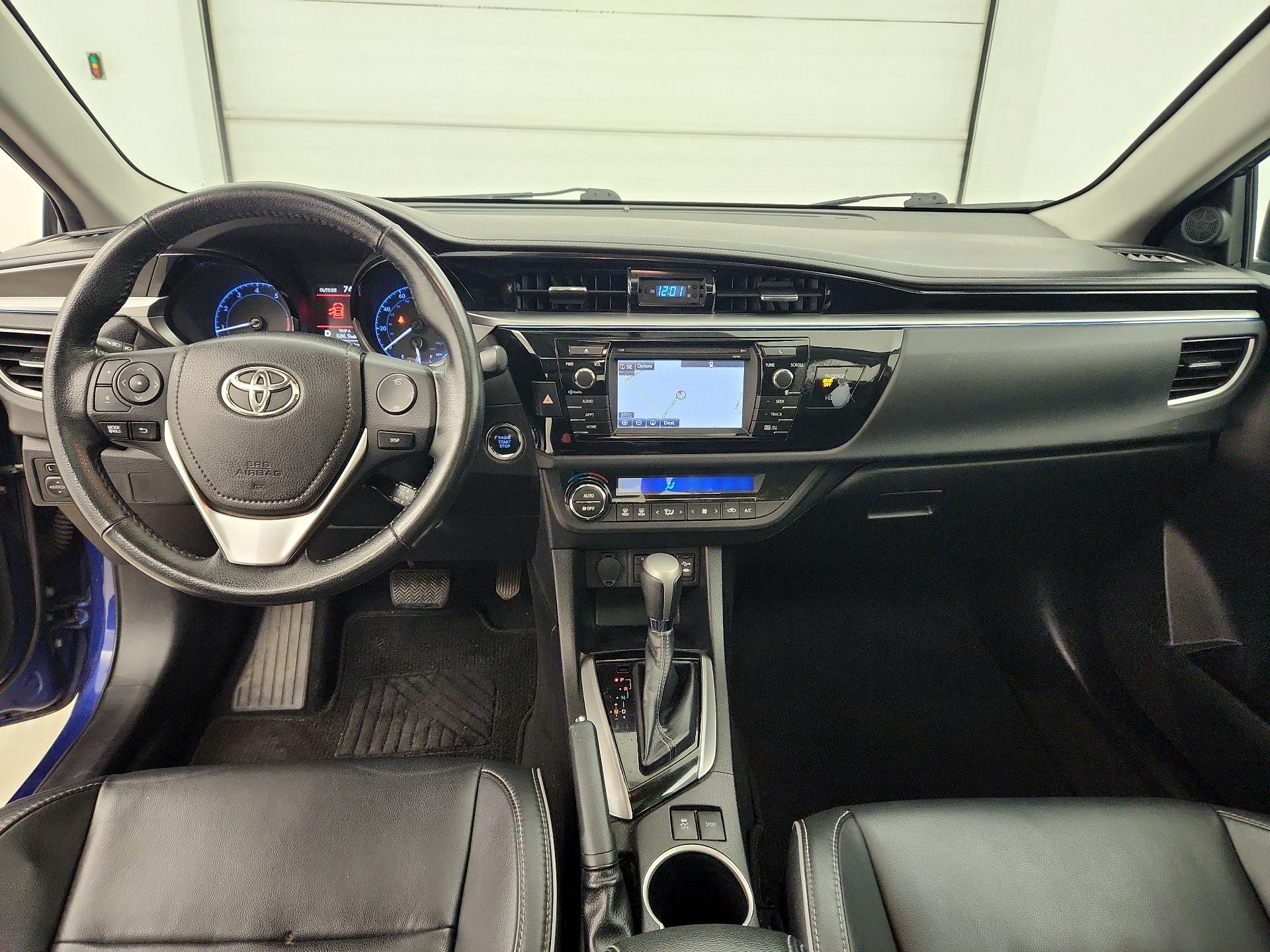 Thumbnail: 2015 Toyota Corolla - 9