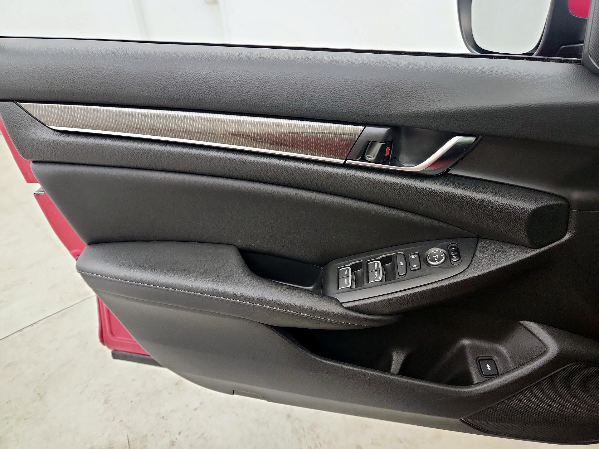 Thumbnail: 2020 Honda Accord - 12