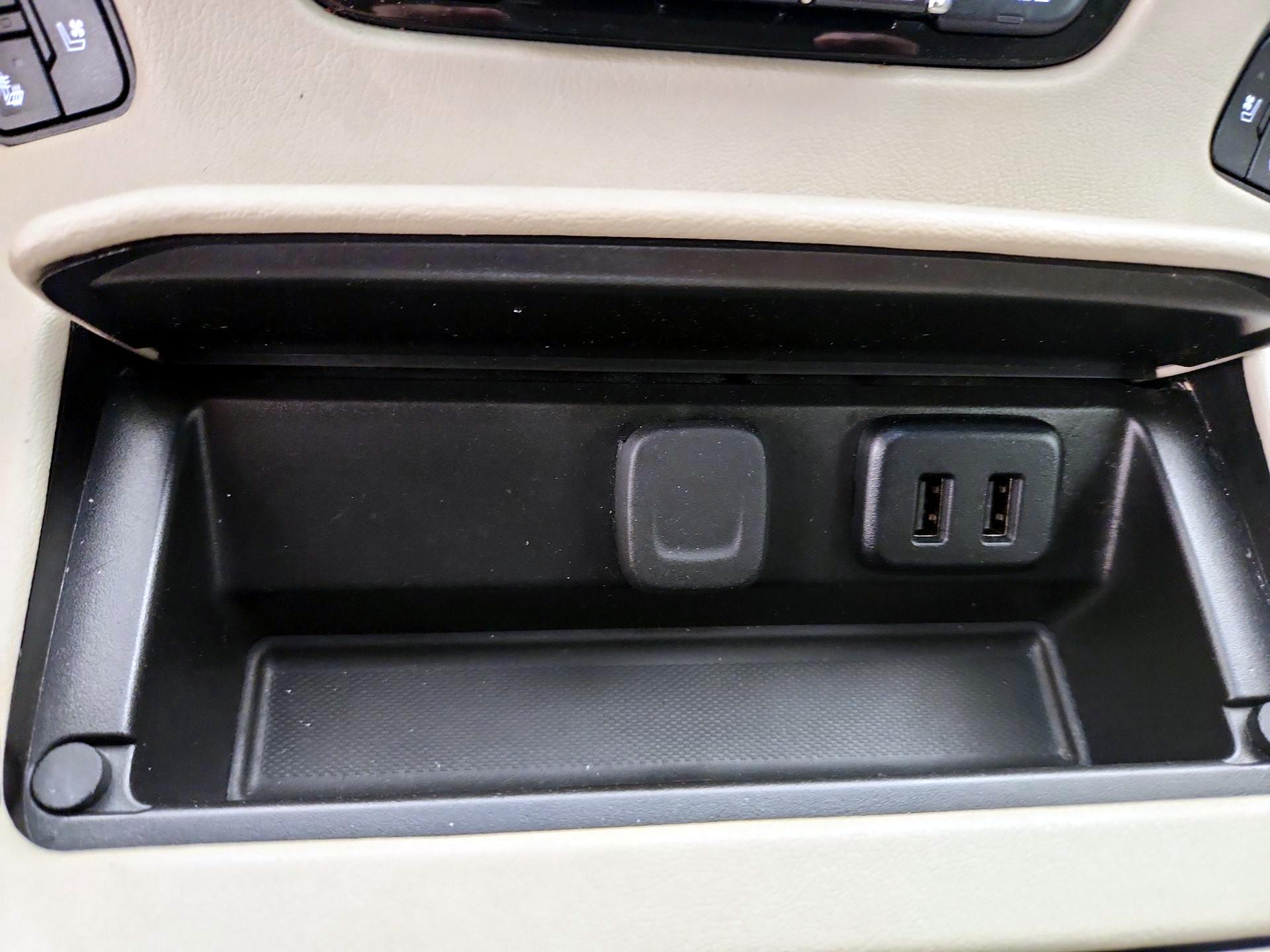 Thumbnail: 2020 GMC Yukon - 19