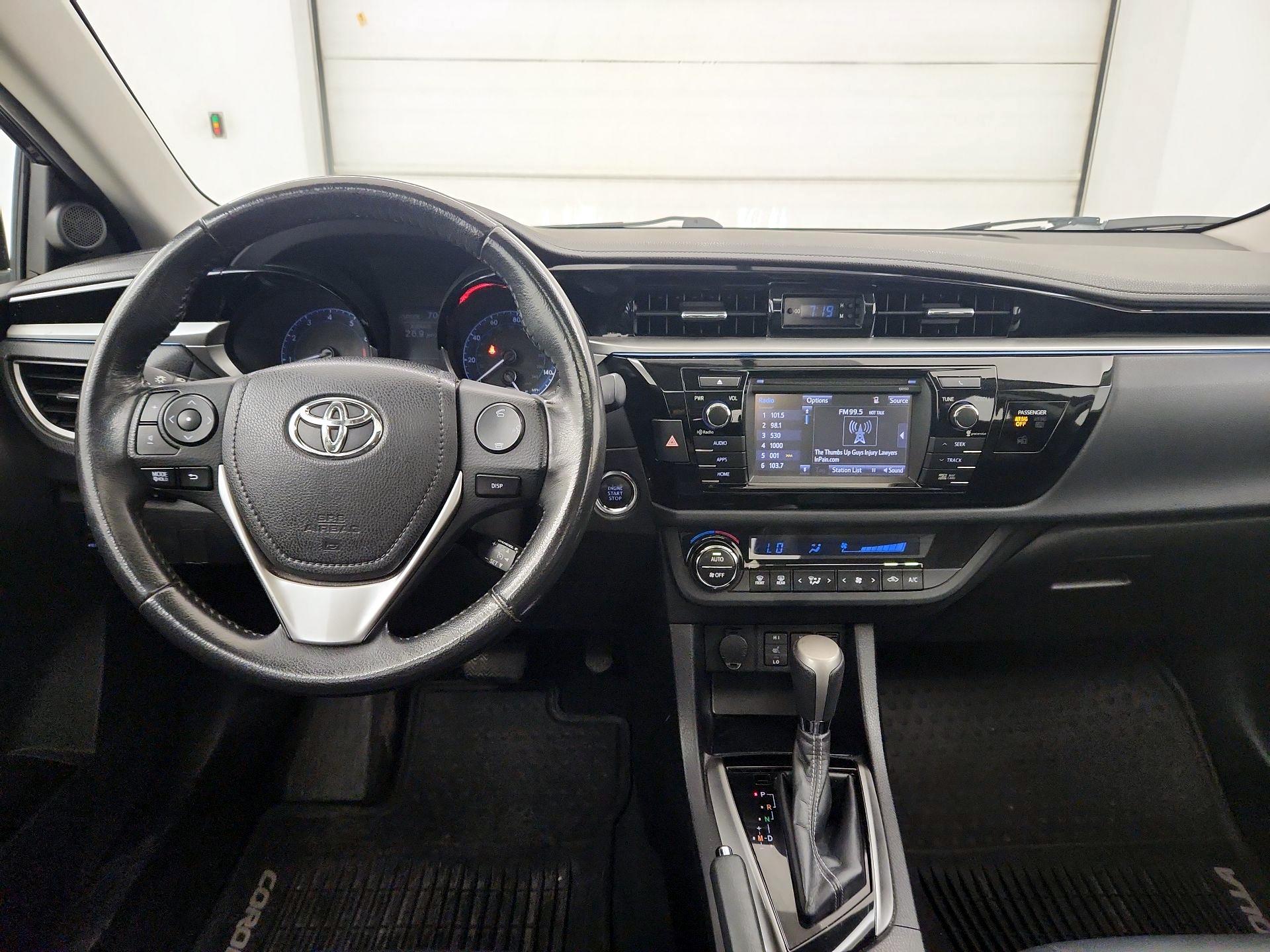 Thumbnail: 2014 Toyota Corolla - 9