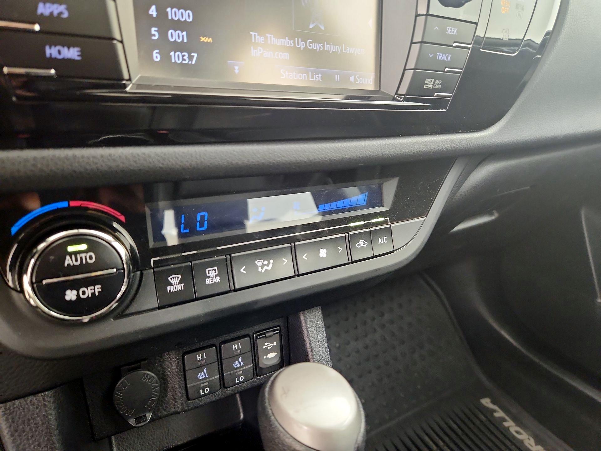 Thumbnail: 2014 Toyota Corolla - 16