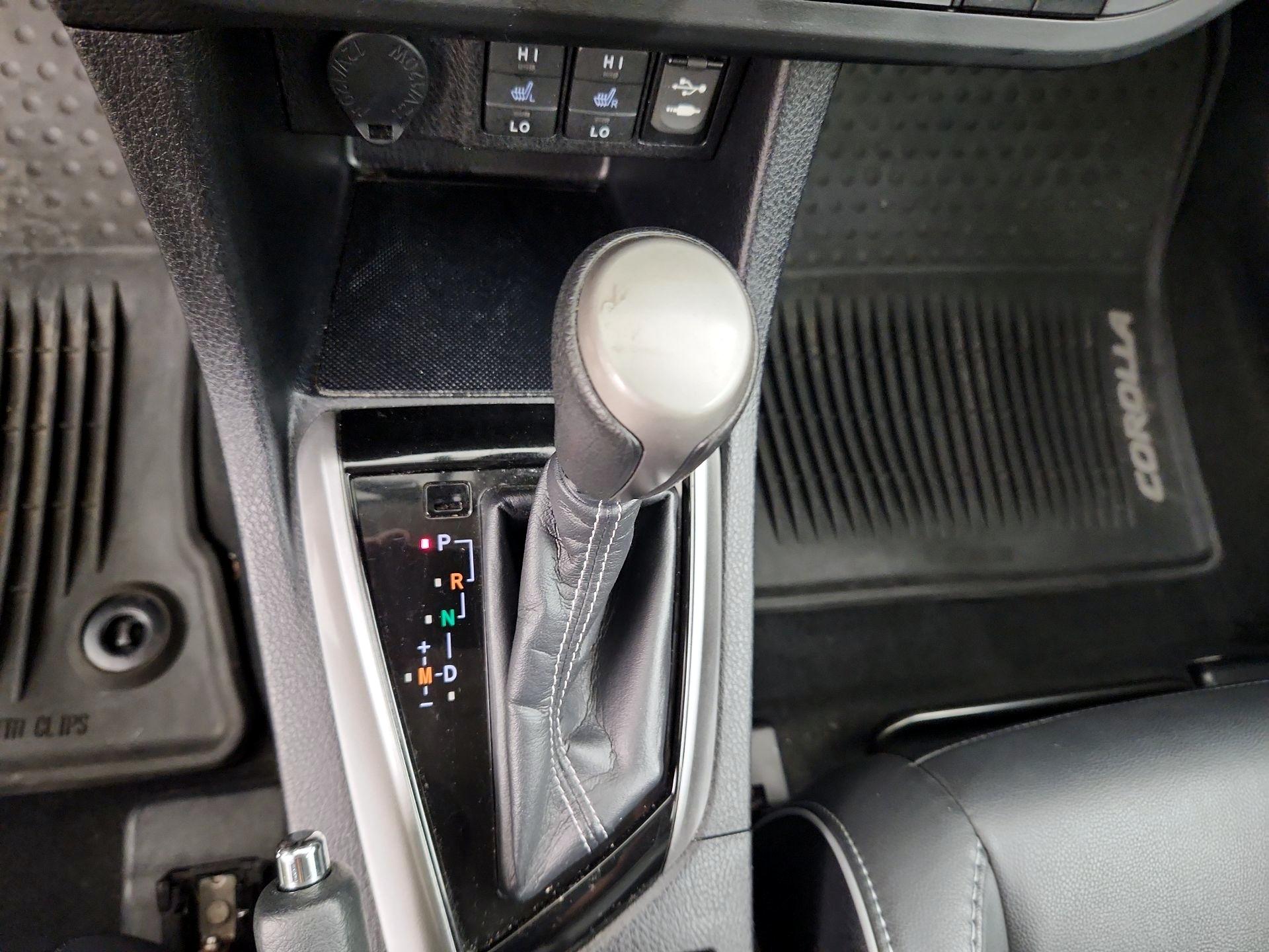 Thumbnail: 2014 Toyota Corolla - 17