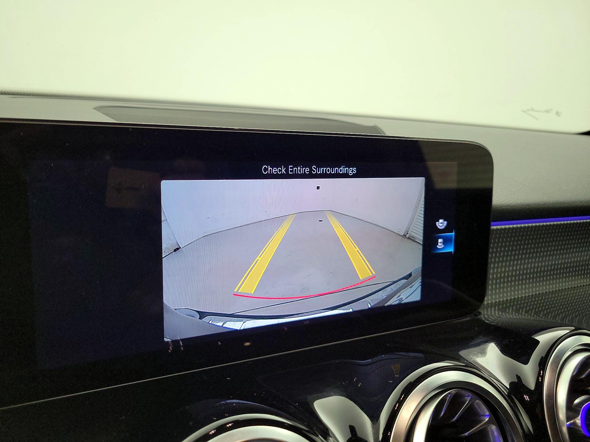 Thumbnail: 2023 Mercedes-Benz GLB - 14