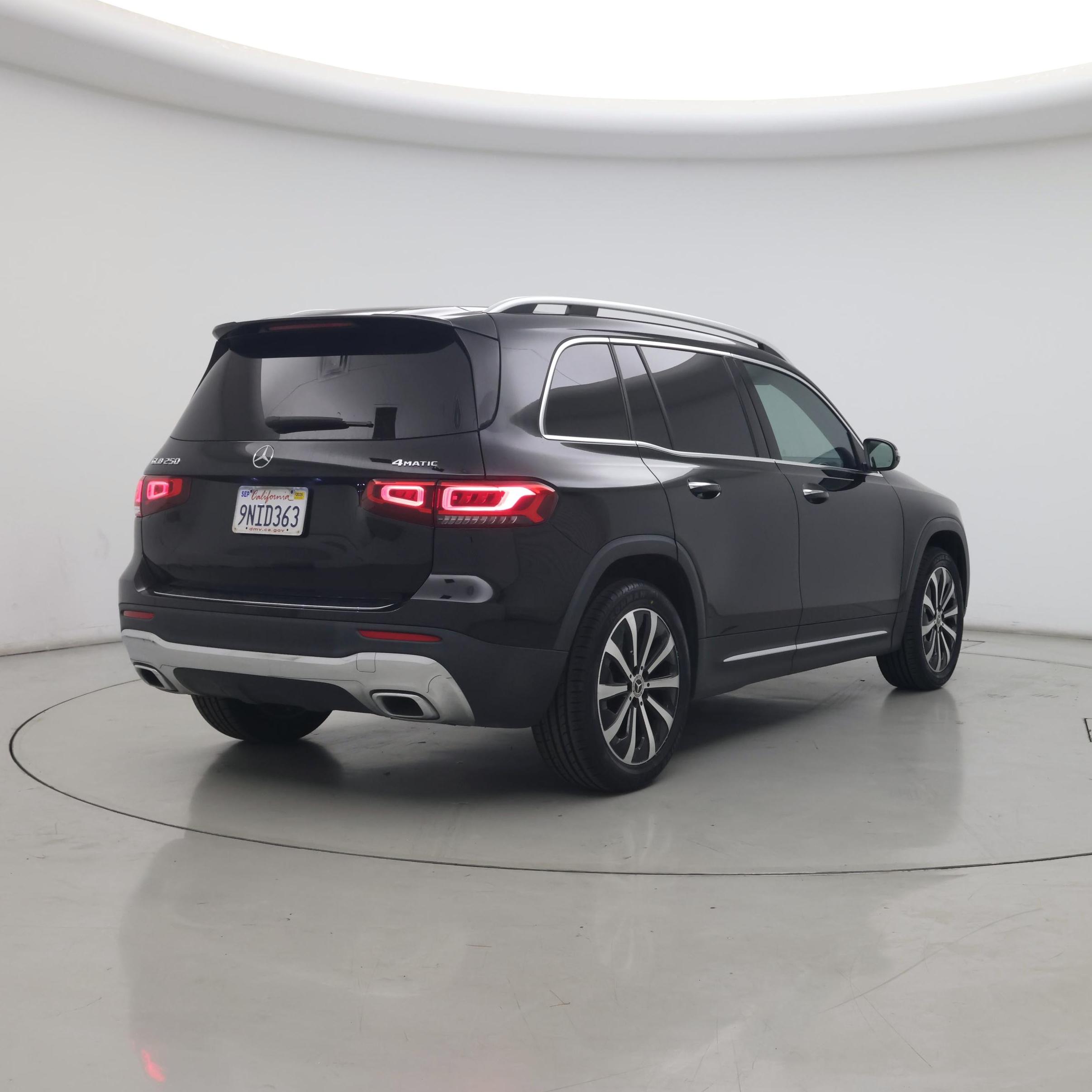 Thumbnail: 2023 Mercedes-Benz GLB - 8