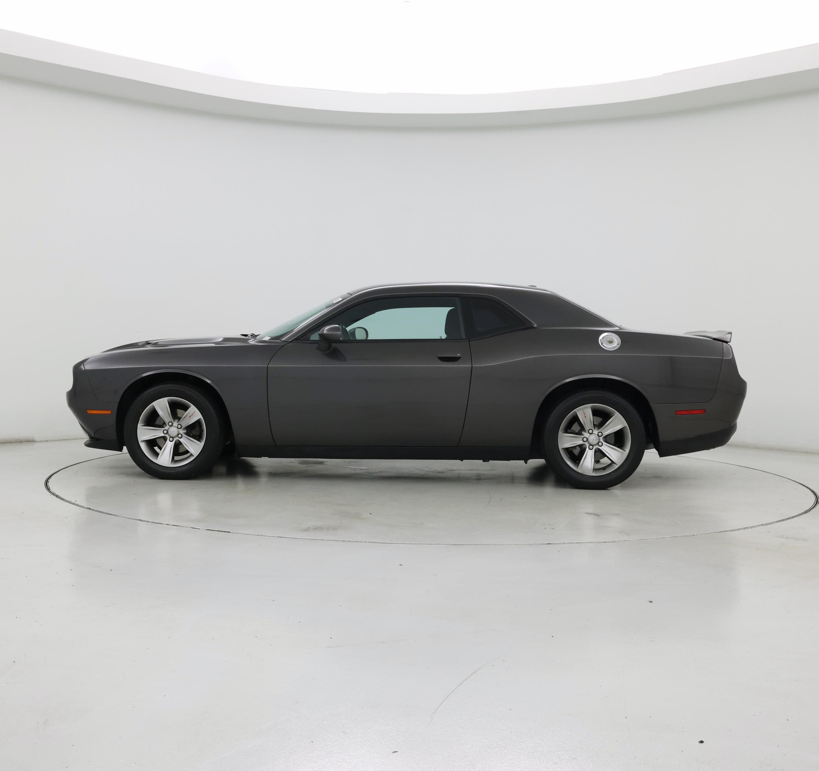 Thumbnail: 2018 Dodge Challenger - 3