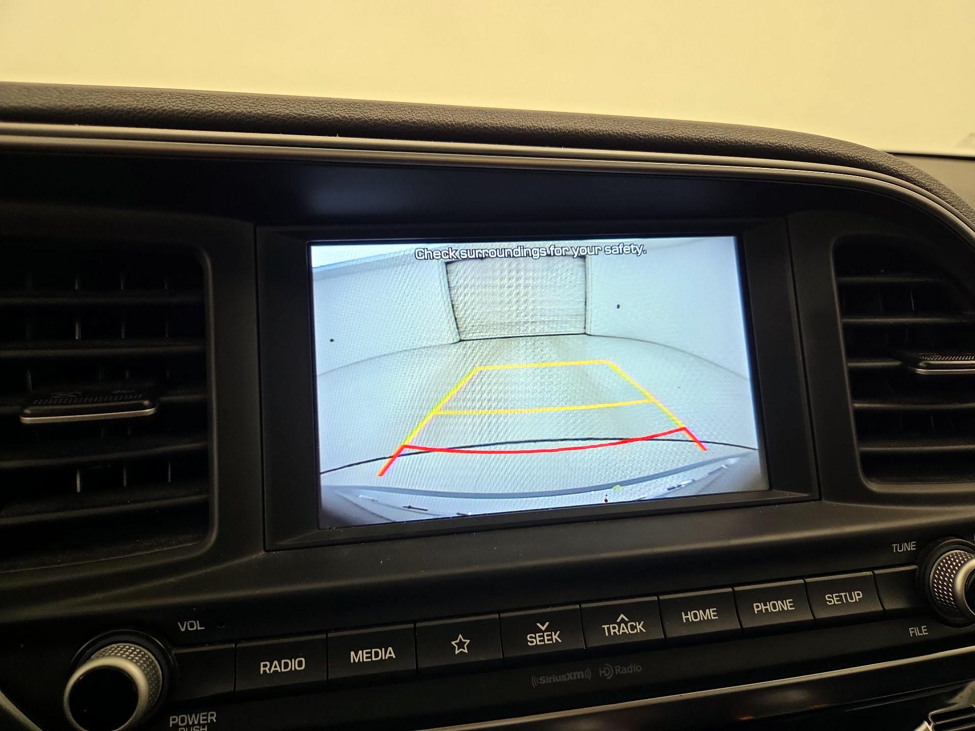 Thumbnail: 2020 Hyundai Elantra - 14