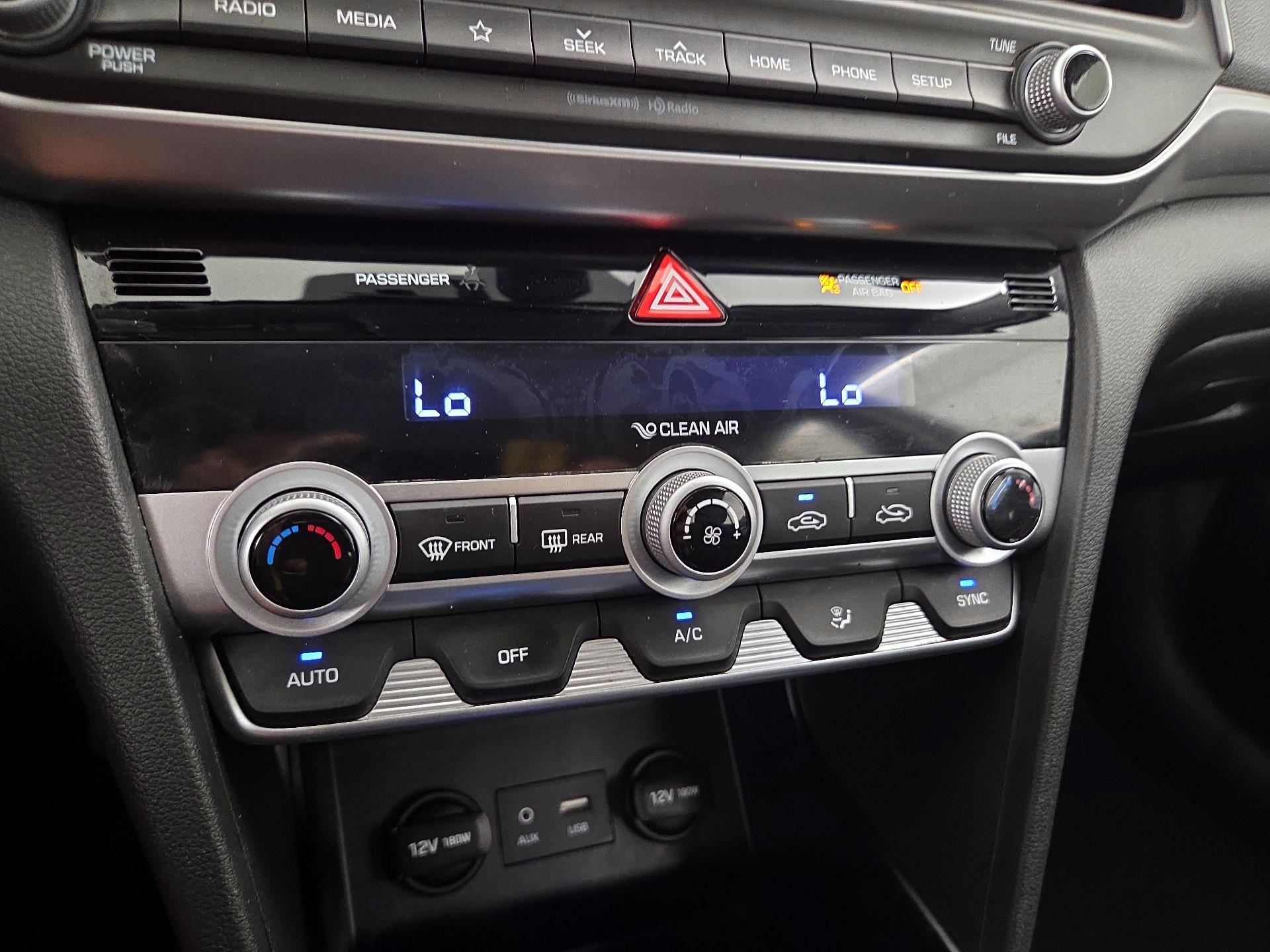 Thumbnail: 2020 Hyundai Elantra - 16