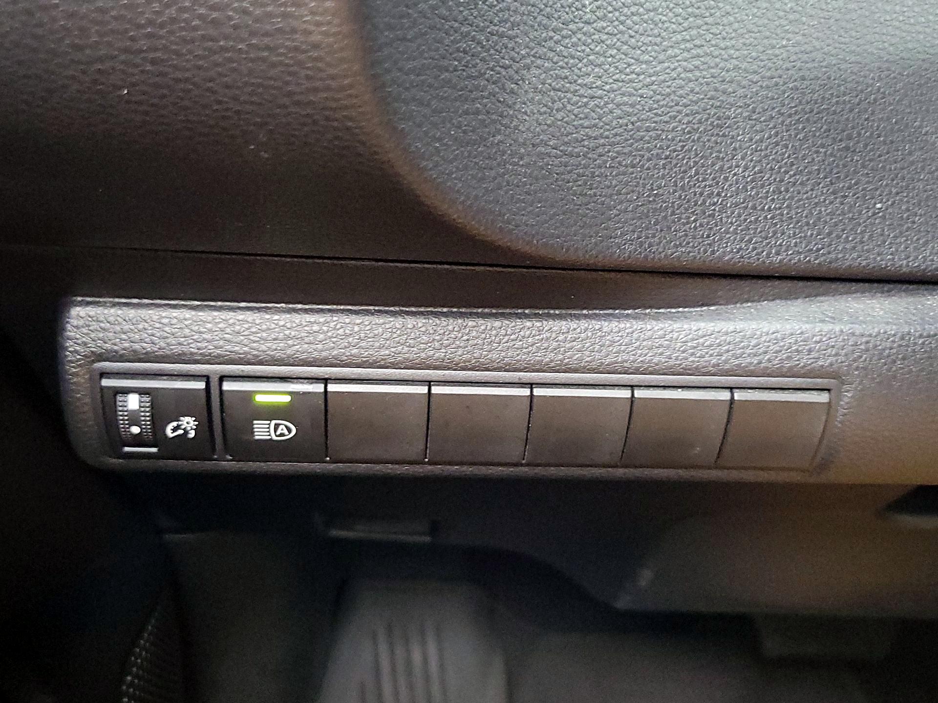 Thumbnail: 2025 Toyota Corolla - 13