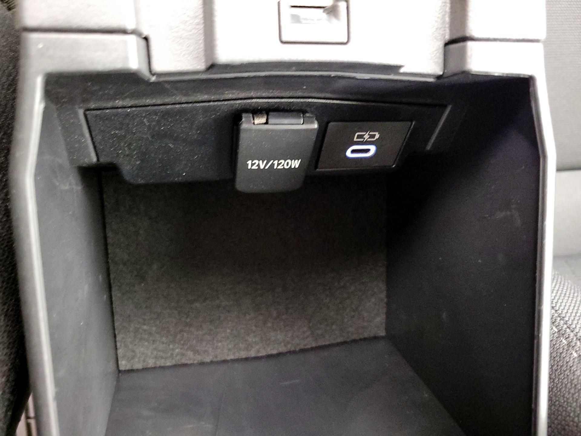 Thumbnail: 2025 Toyota Corolla - 19