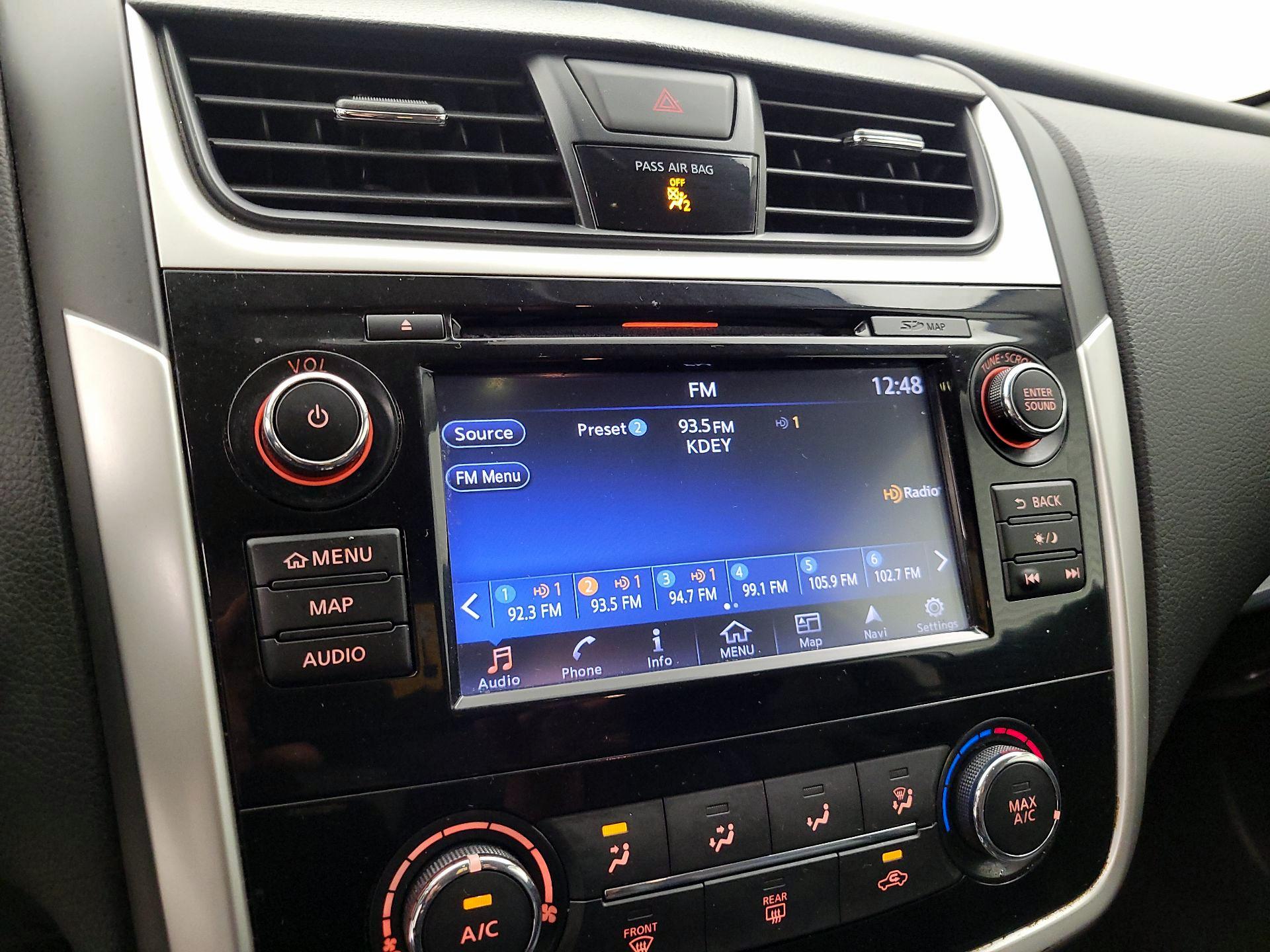 Thumbnail: 2018 Nissan Altima - 15