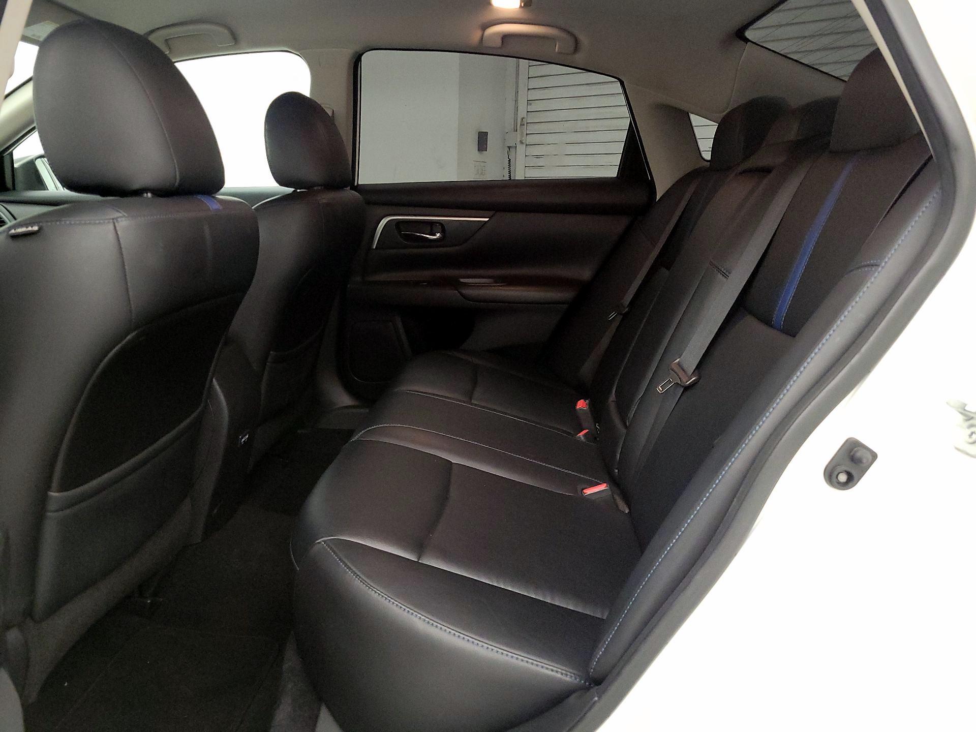 Thumbnail: 2018 Nissan Altima - 19