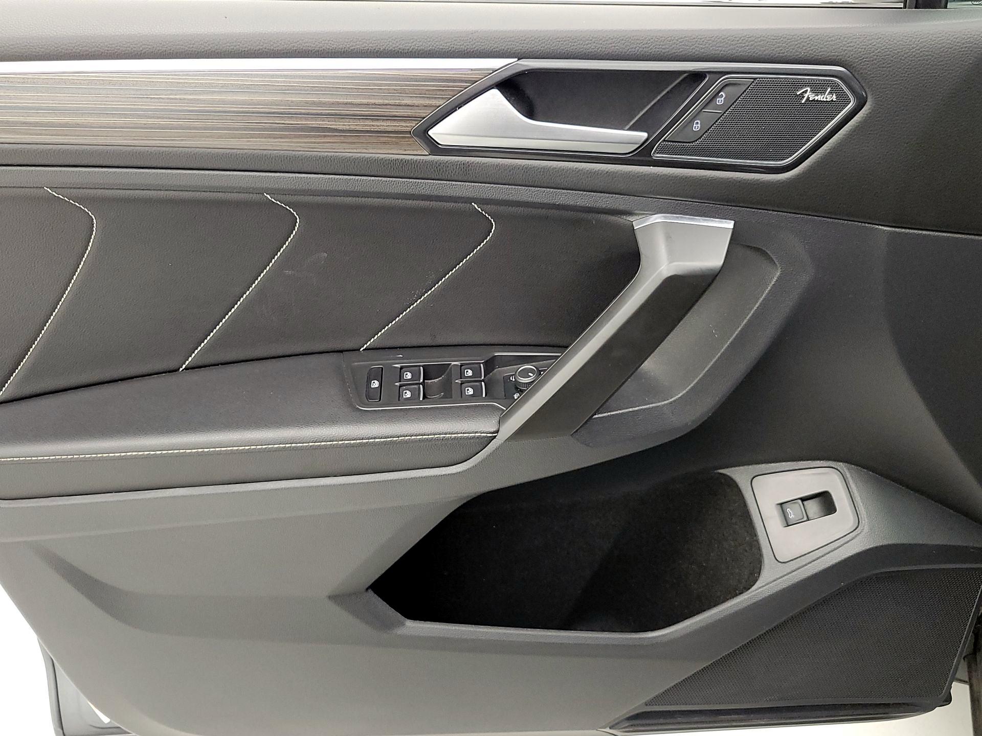 Thumbnail: 2022 Volkswagen Tiguan - 12