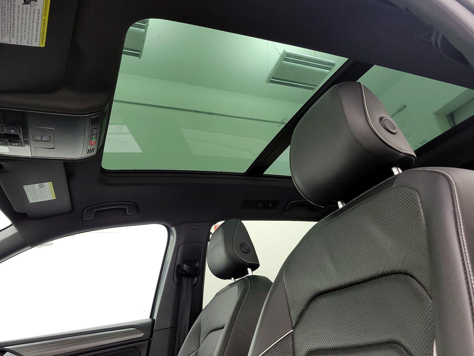 Thumbnail: 2022 Volkswagen Tiguan - 20