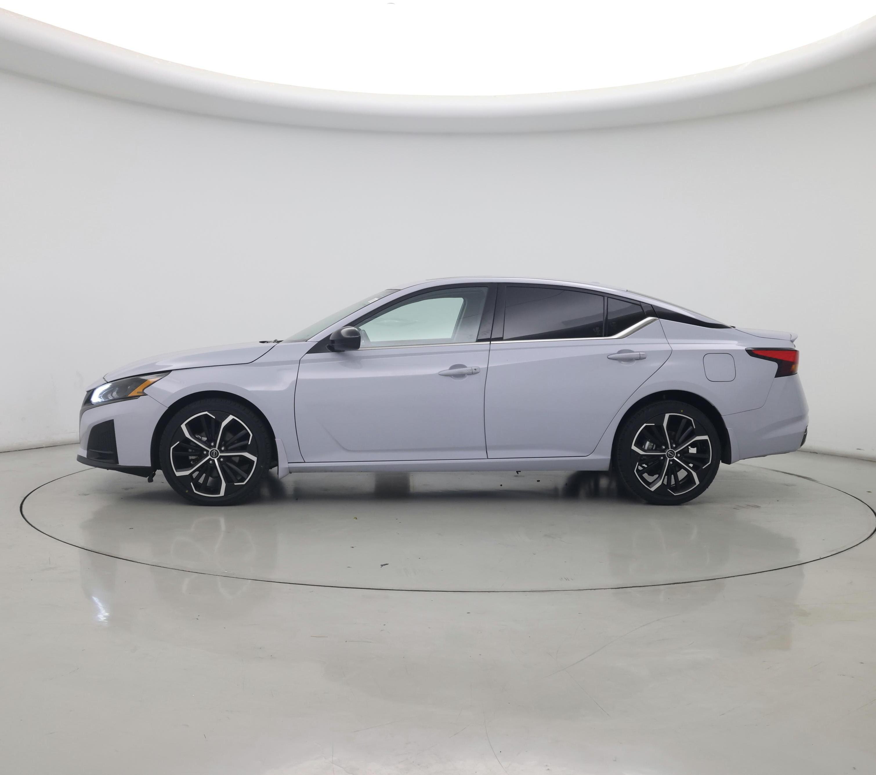 Thumbnail: 2023 Nissan Altima - 3