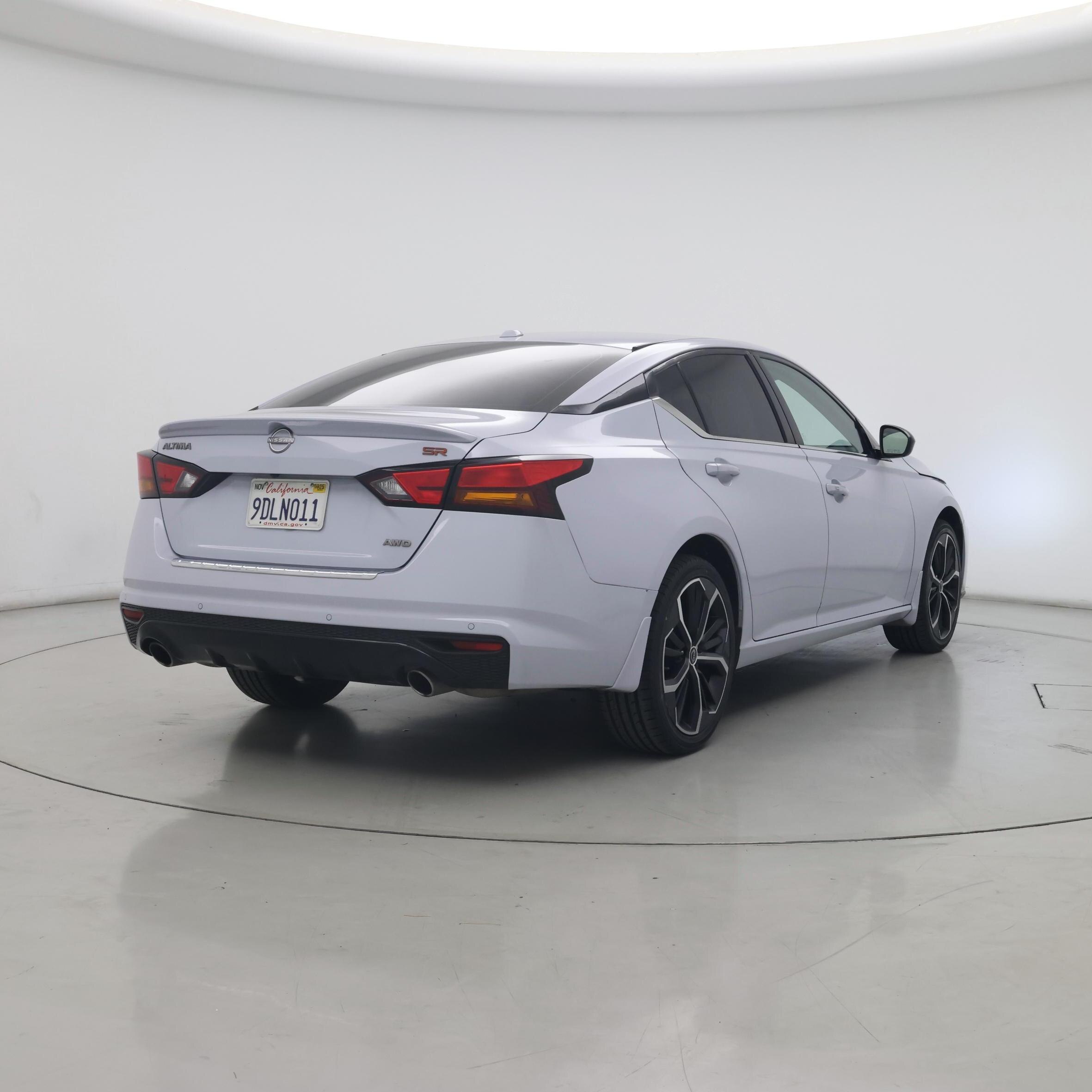 Thumbnail: 2023 Nissan Altima - 8