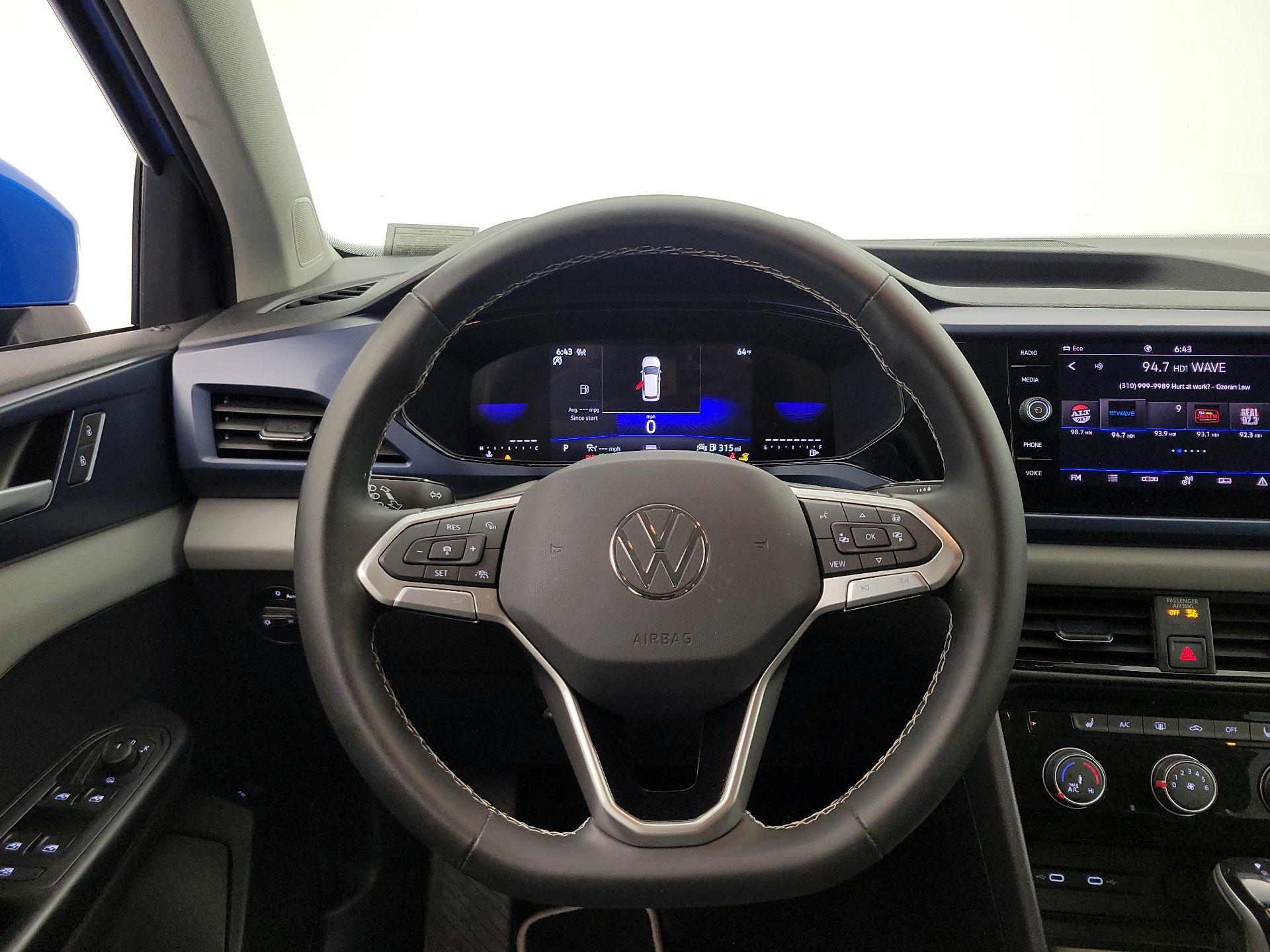 Thumbnail: 2023 Volkswagen Taos - 10