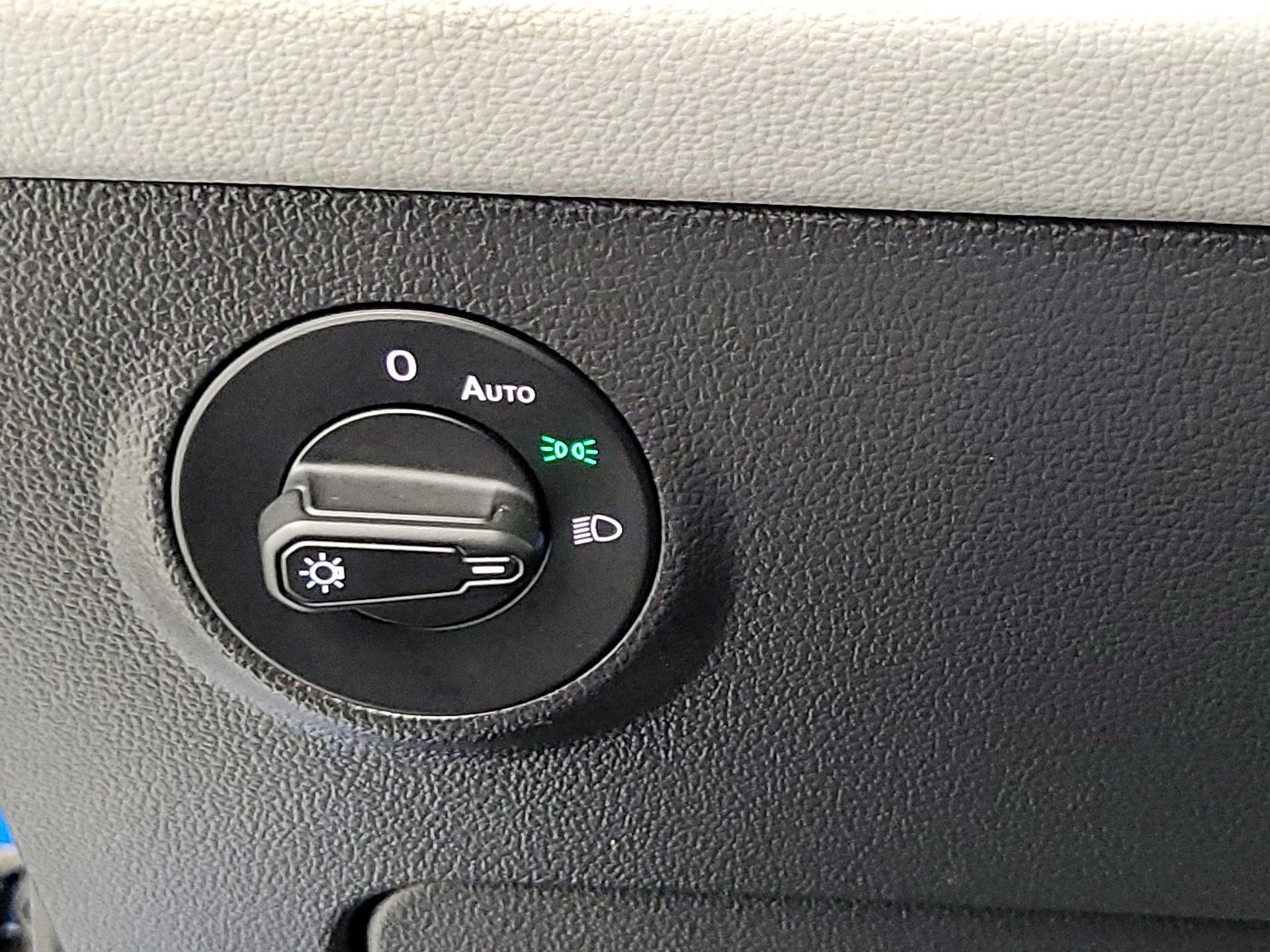 Thumbnail: 2023 Volkswagen Taos - 13